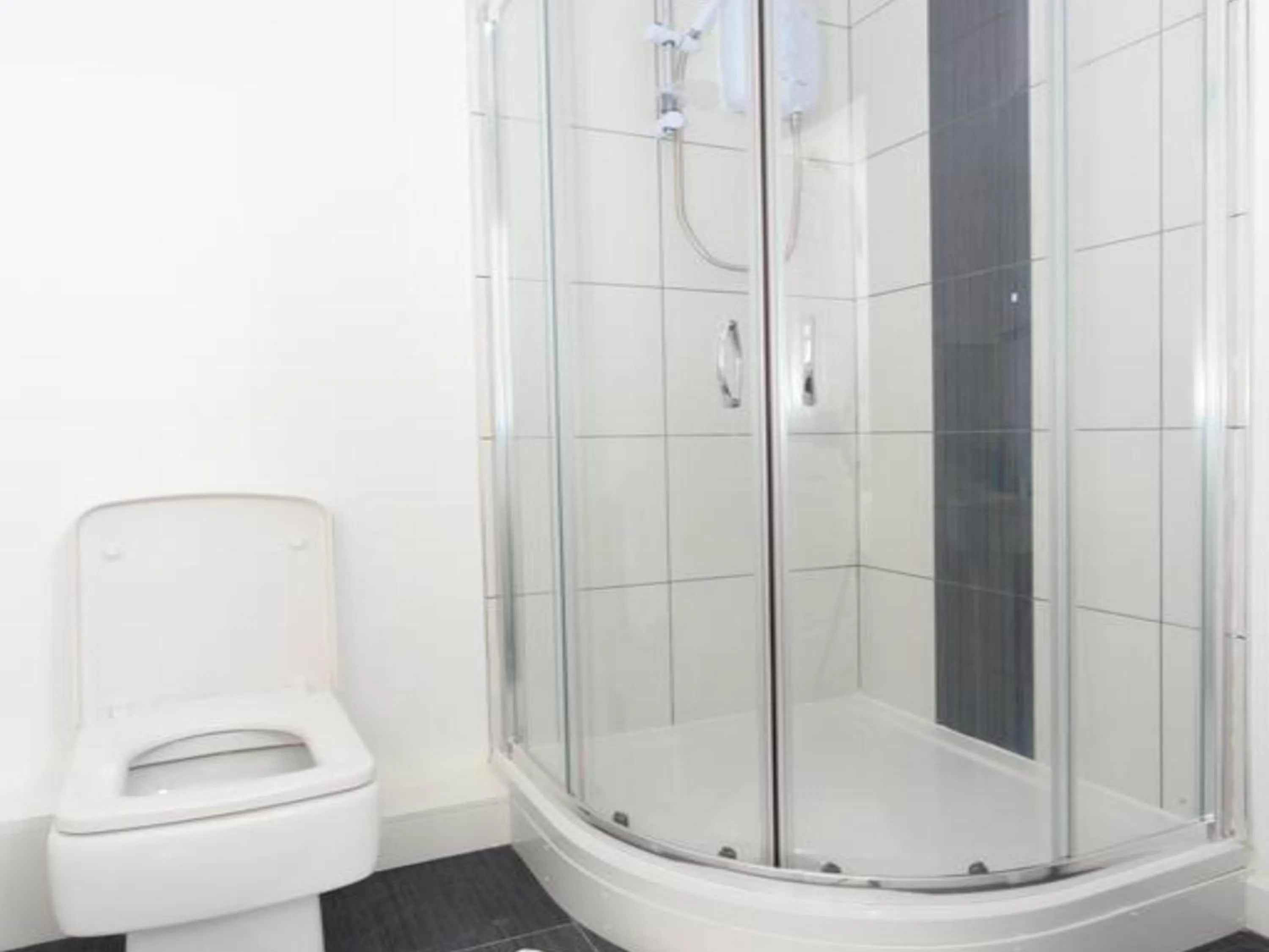 Bathroom in Live in Leeds Grange Apartments