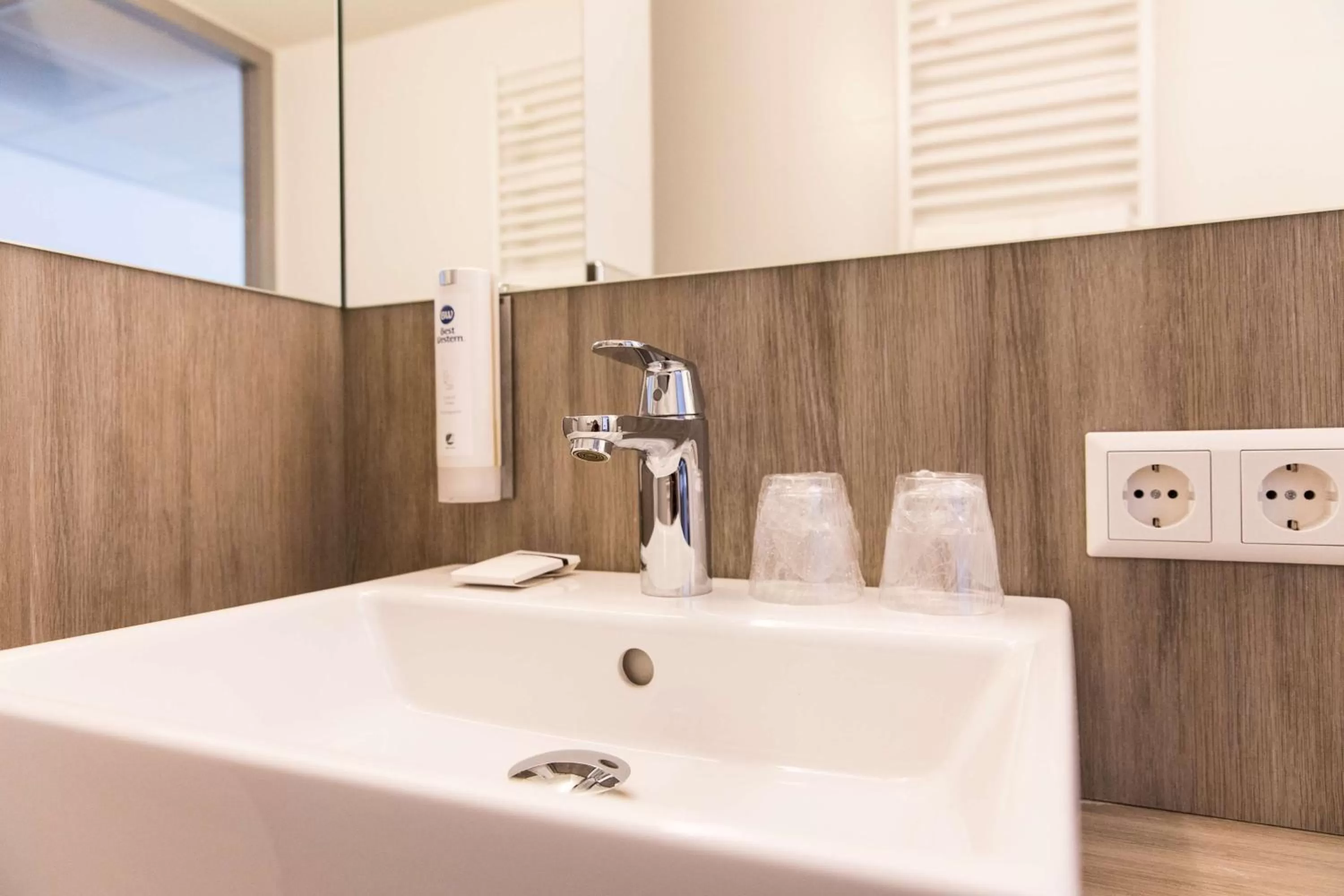 Bathroom in Best Western City Hotel Woerden