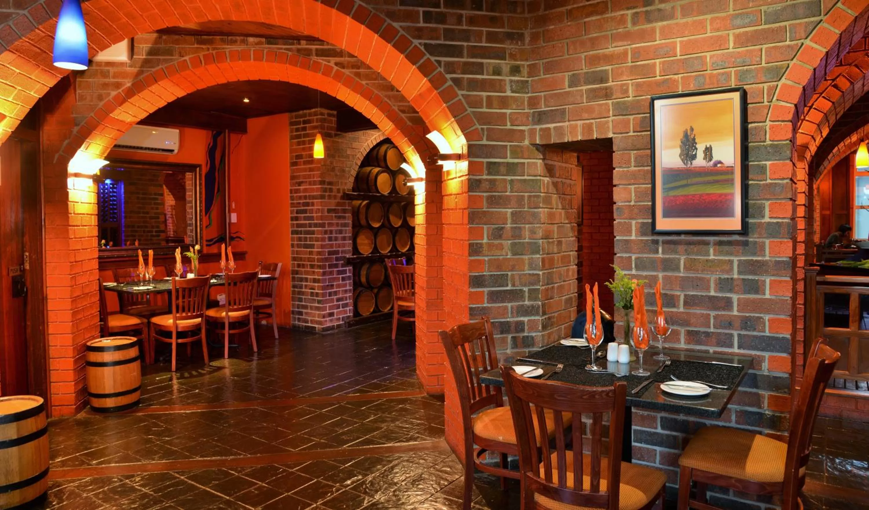 Restaurant/places to eat in BON Hotel Empangeni