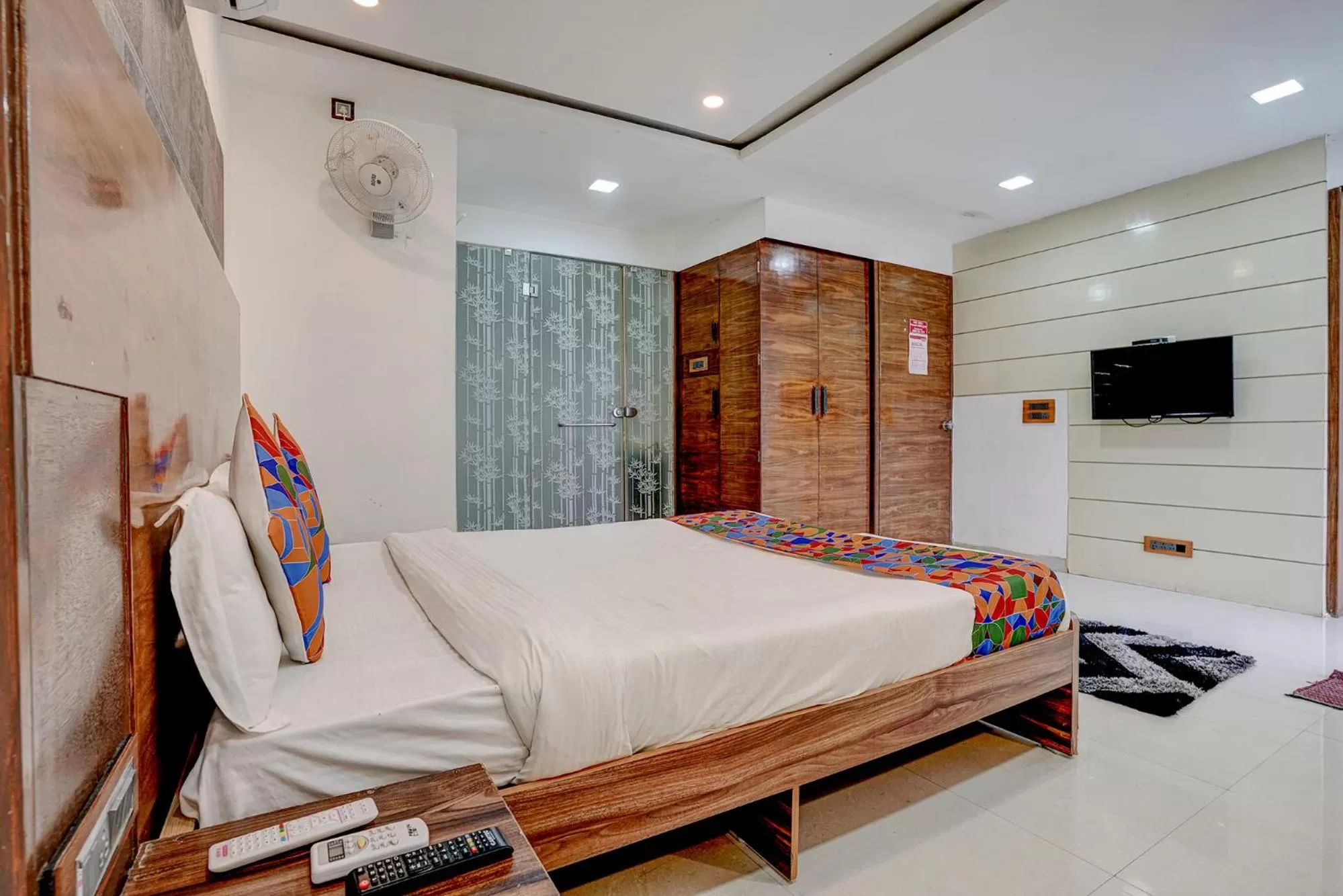 Bedroom, Bed in FabHotel Vardhan House