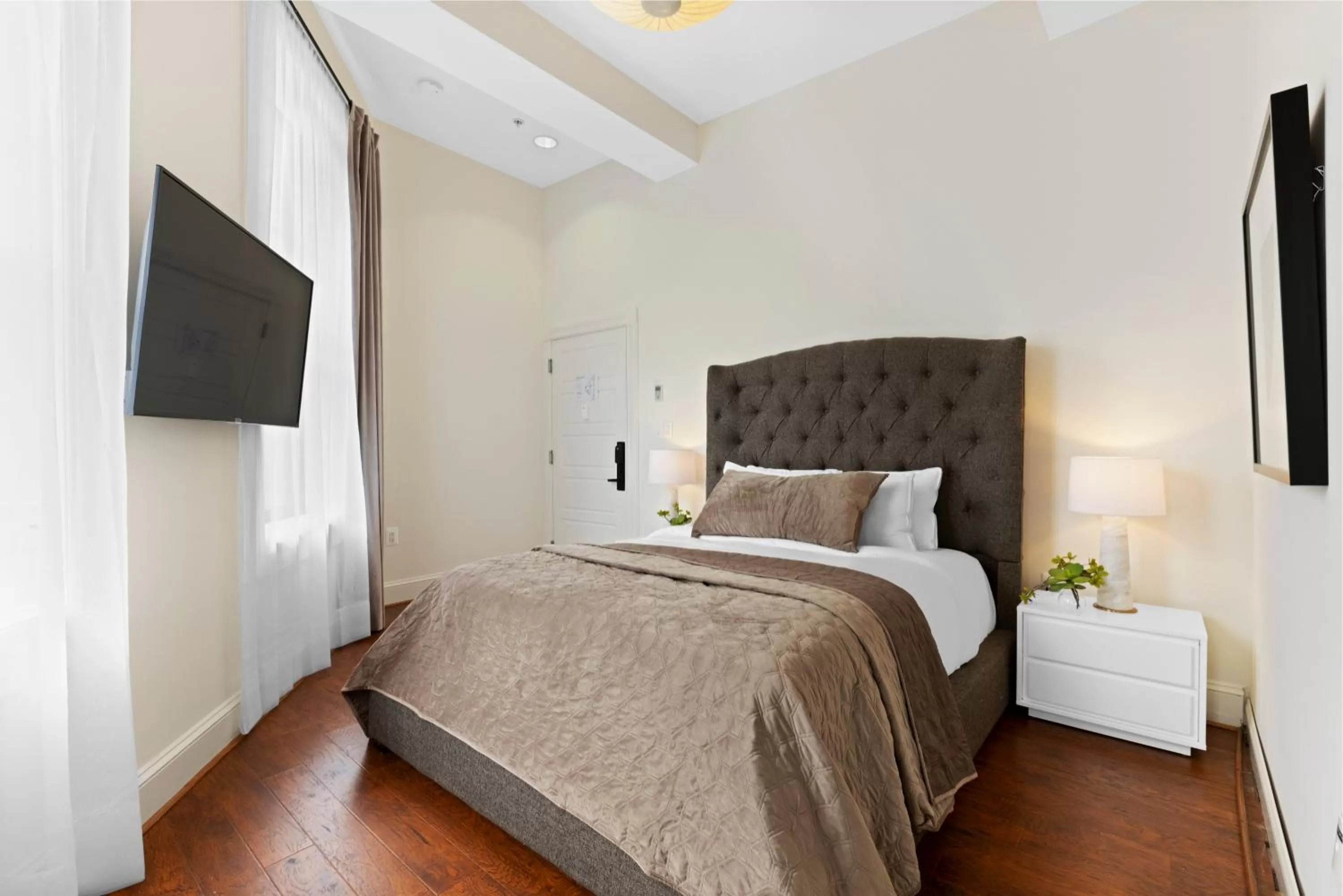 Bed in Brexton Hotel