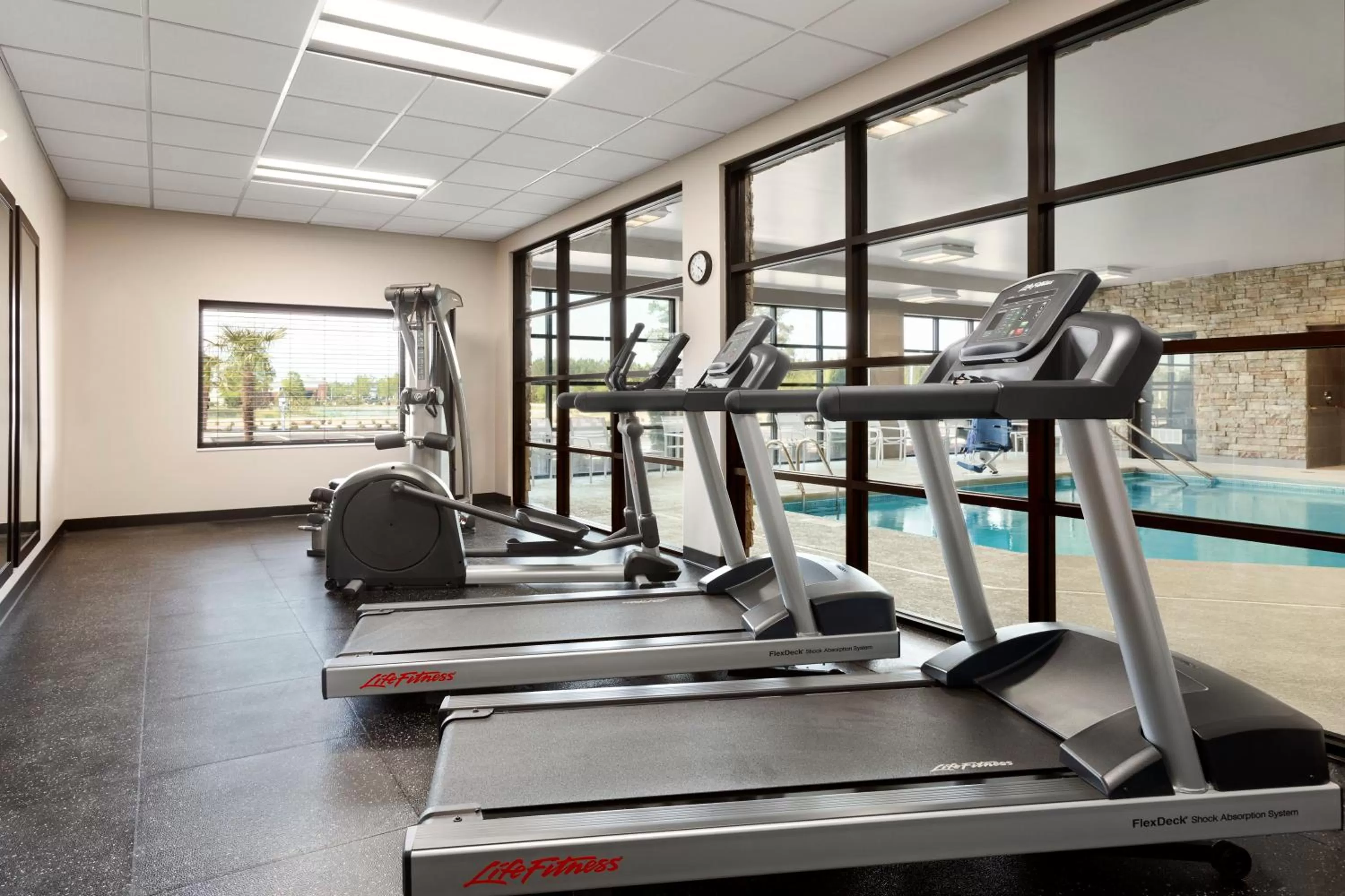 Fitness centre/facilities in Country Inn & Suites by Radisson, Smithfield-Selma, NC