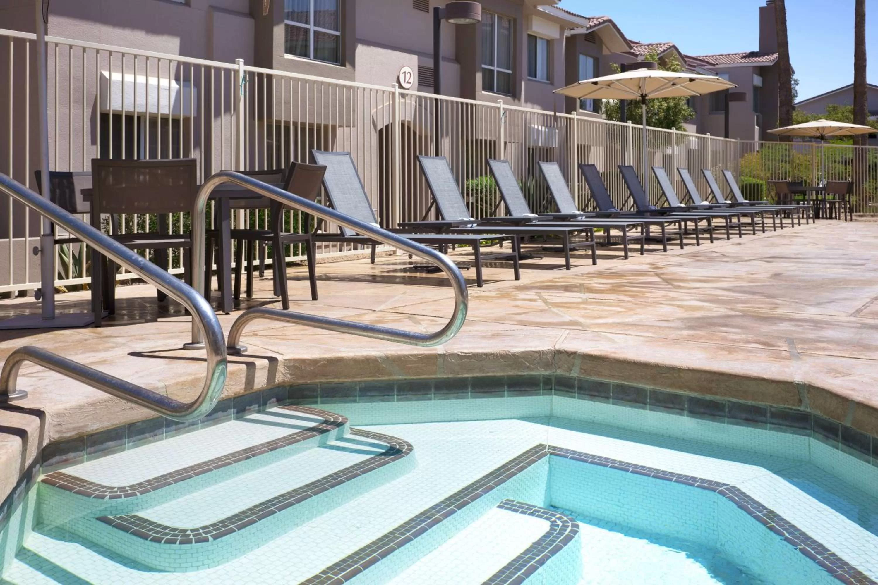 Hot Tub in Sonesta ES Suites Tempe
