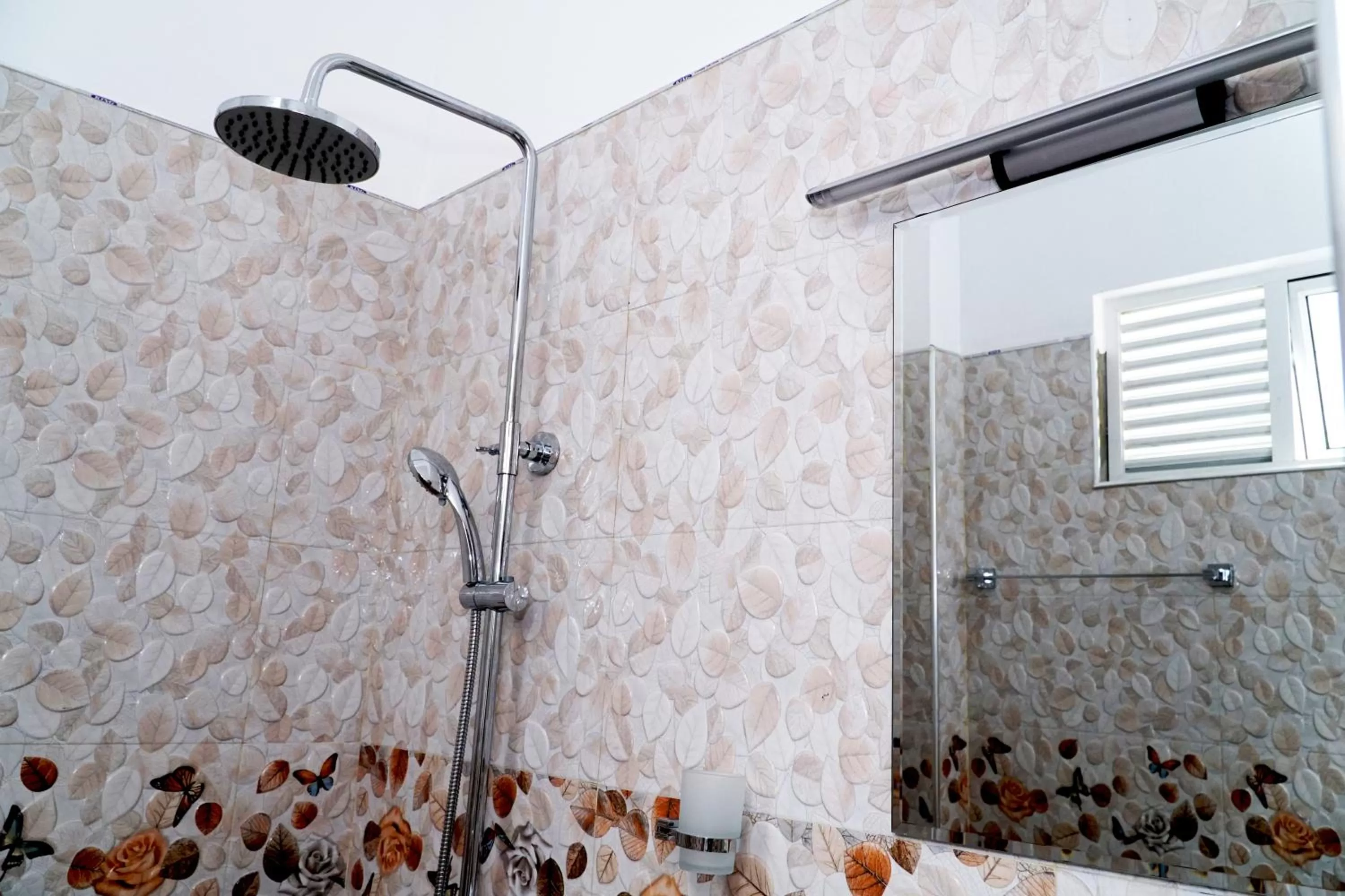 Property building in Airport 4 Season Transit Hotel