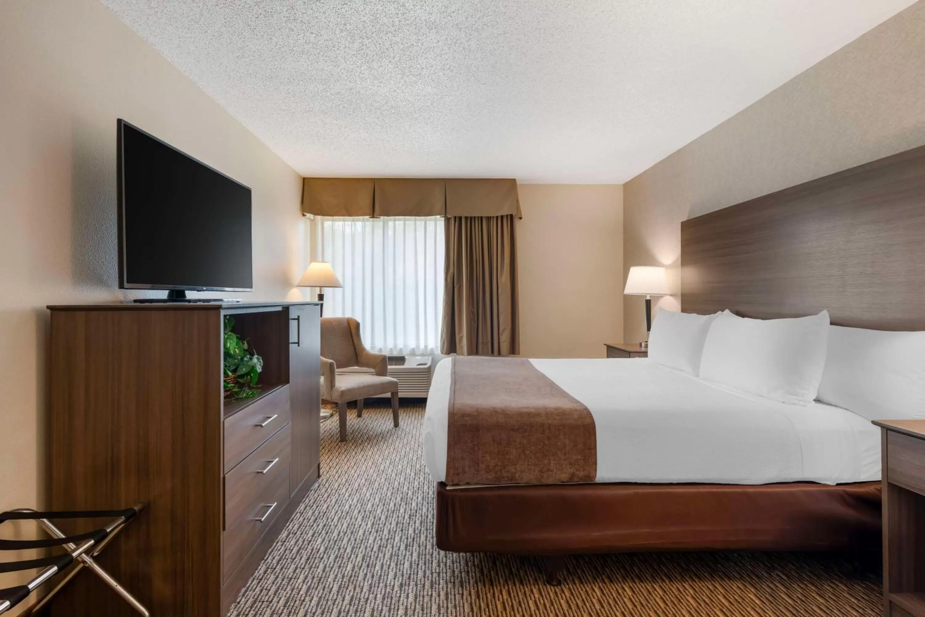 Bedroom in Best Western Spooner Riverplace