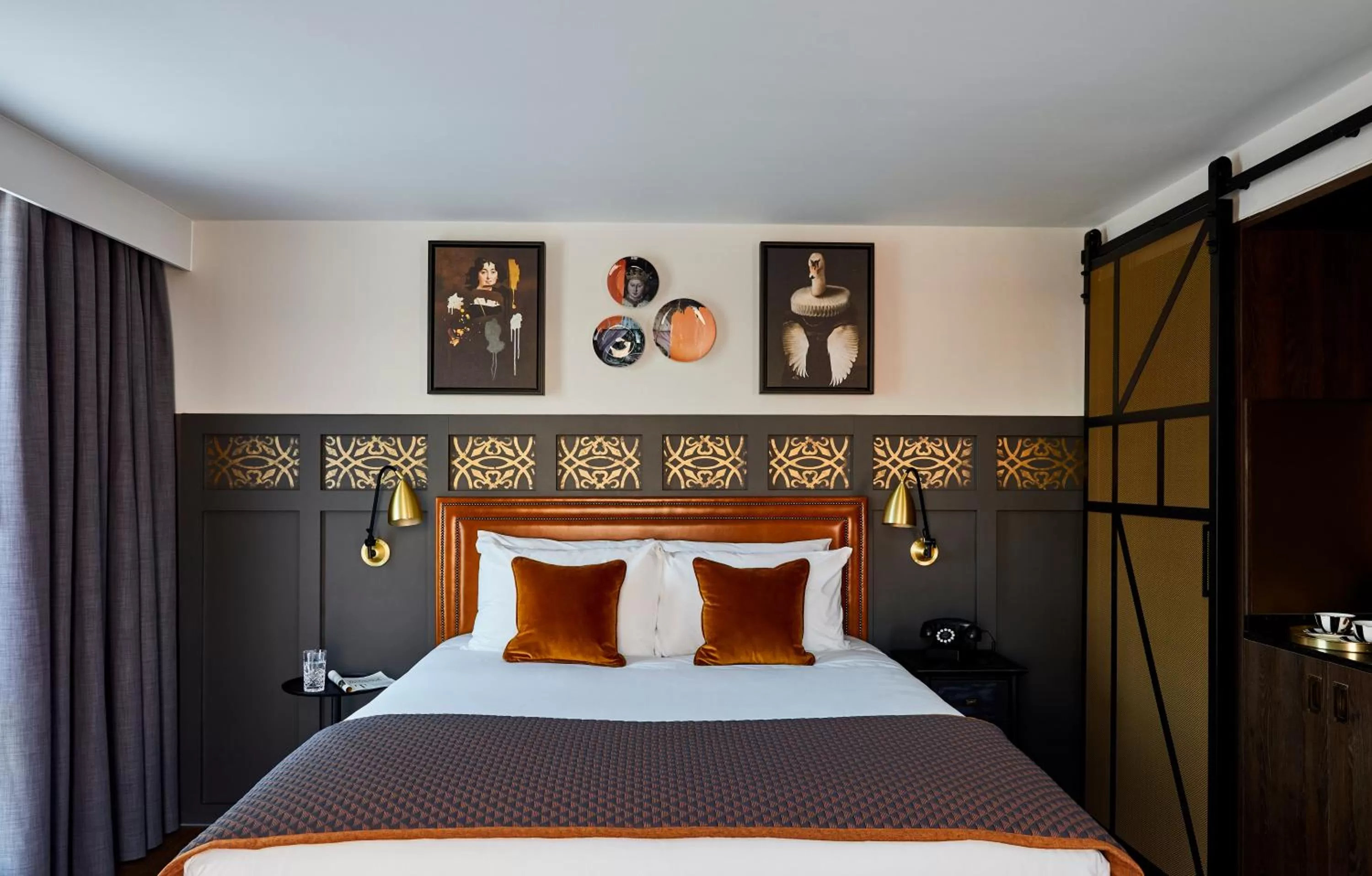 Photo of the whole room, Bed in Hotel Indigo - Chester by IHG