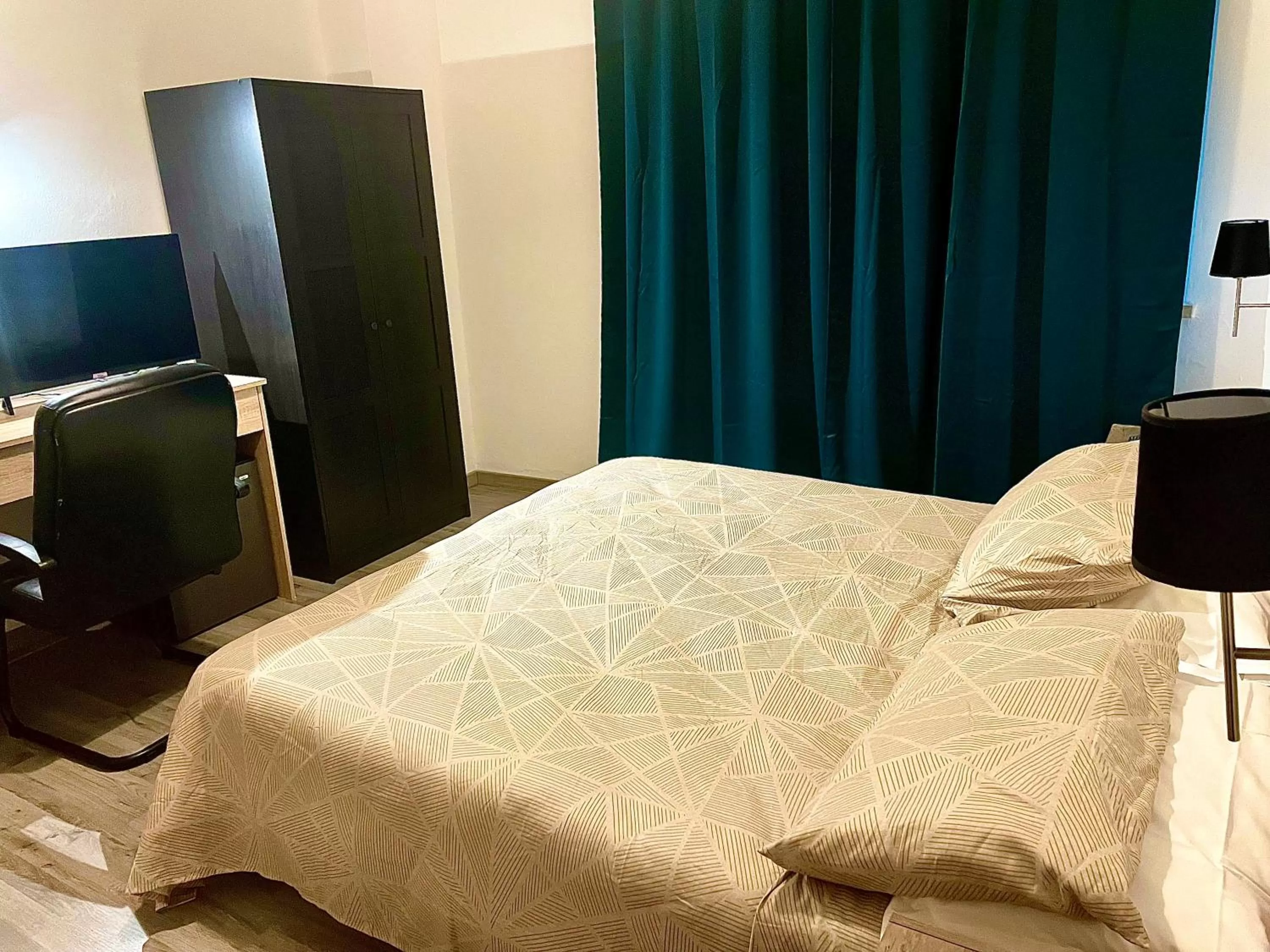 Bedroom, Bed in Hotel Ai Tufi