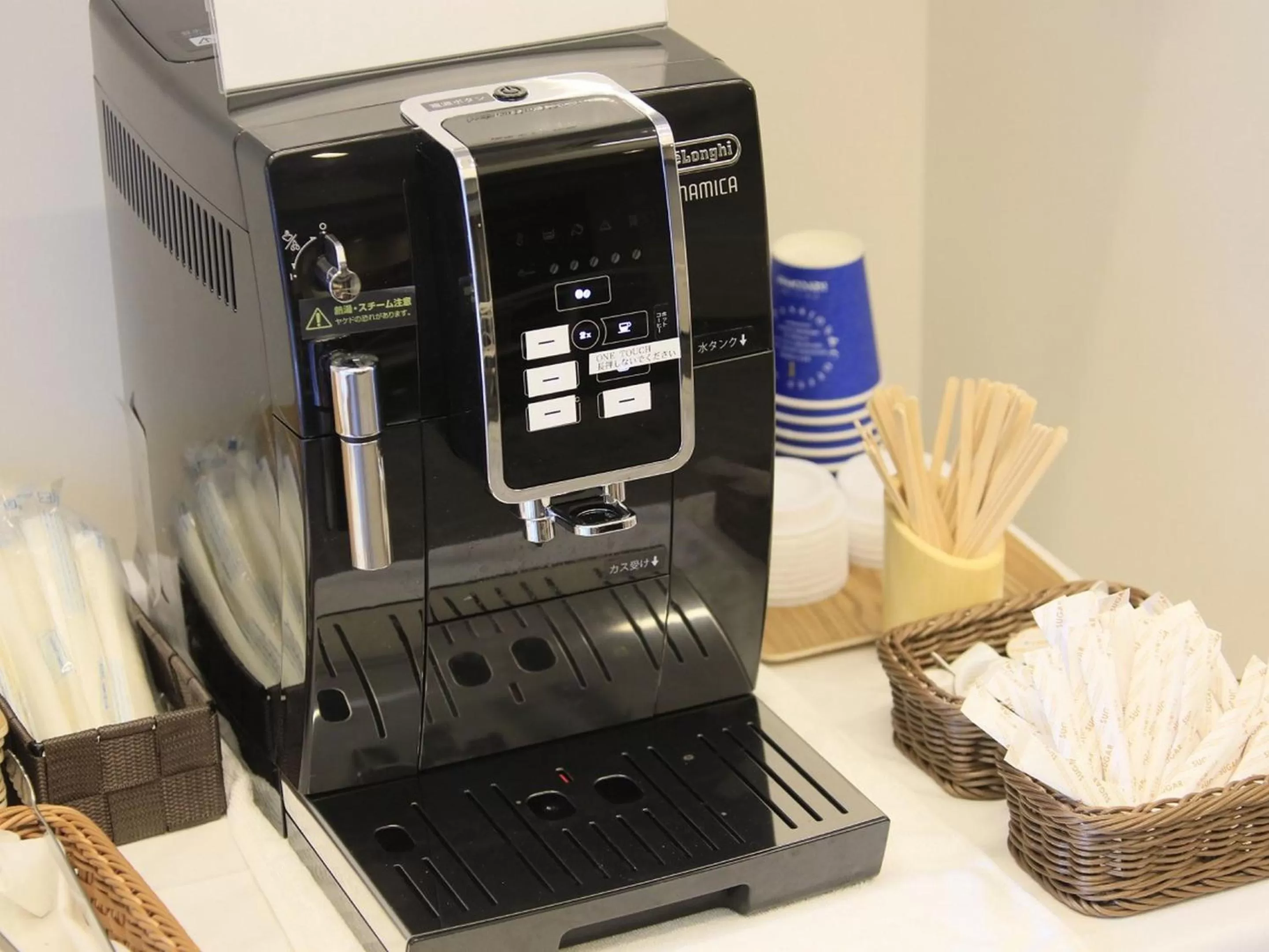 Communal lounge/ TV room, Coffee/Tea Facilities in Asakusa Hotel Hatago