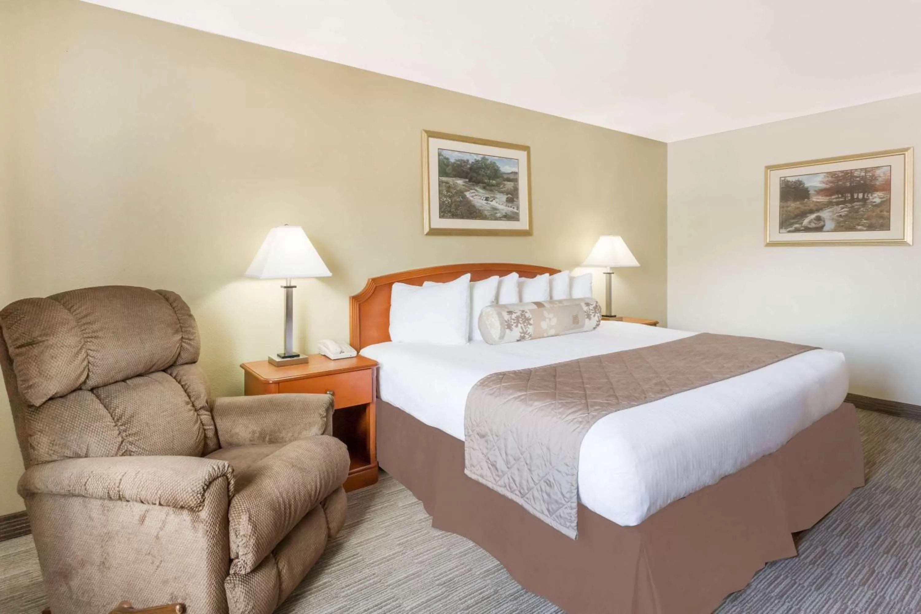 Photo of the whole room, Bed in Ramada by Wyndham Ely