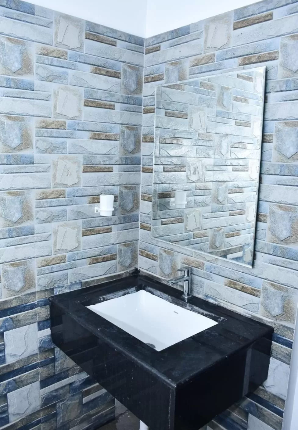 Bathroom in Hotel La Gowri, Coorg