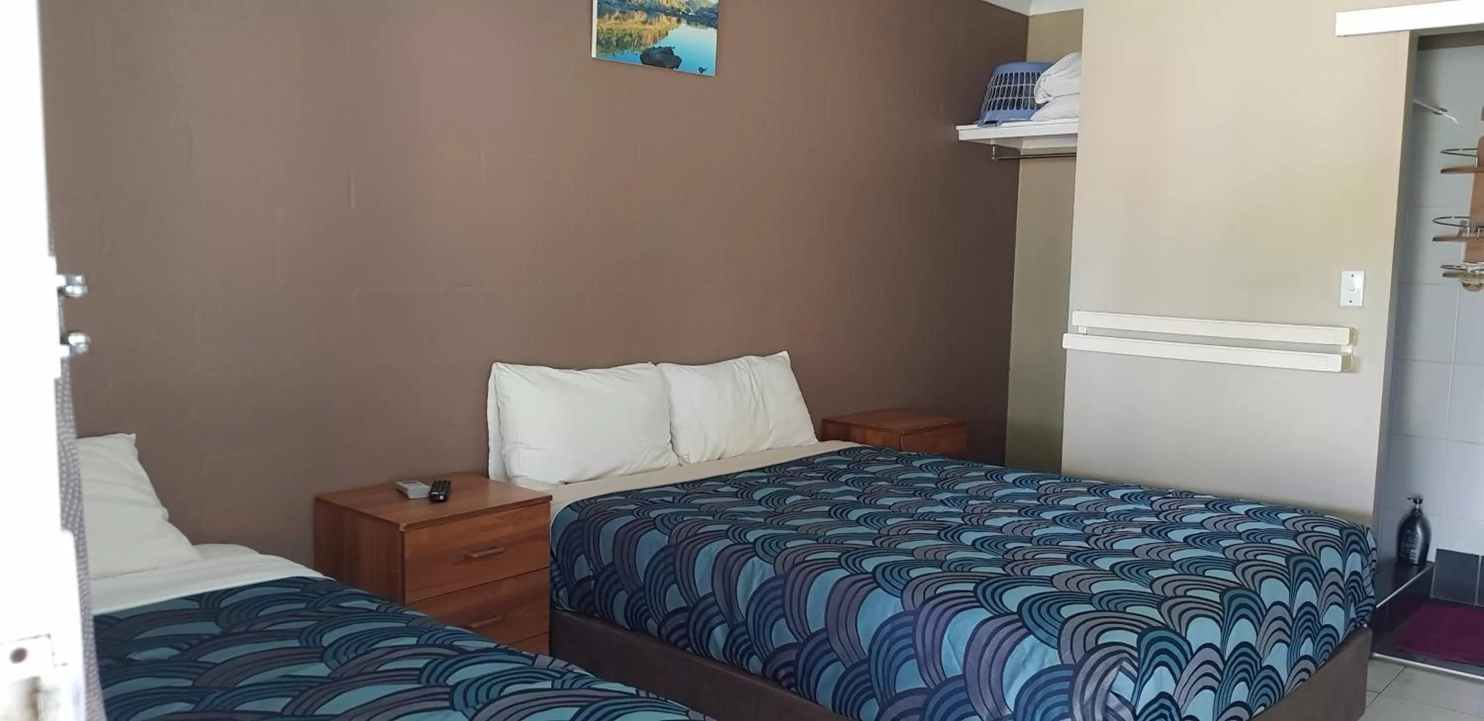 Twin Room in Beagle Motel