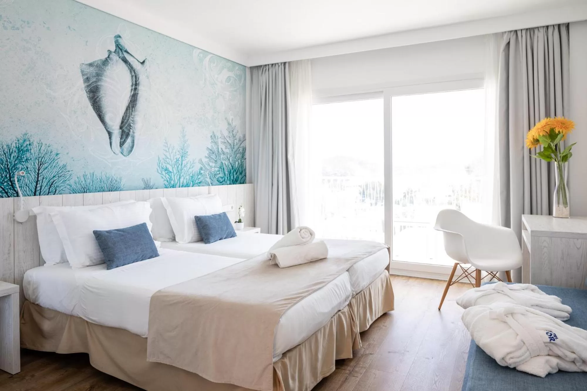 Photo of the whole room, Bed in Hotel Torá