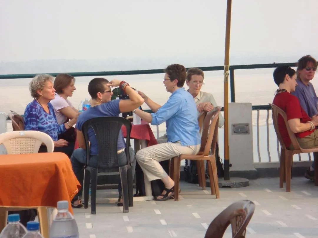 Restaurant/places to eat in Hotel Sita (place on the heritage ghats of benaras)