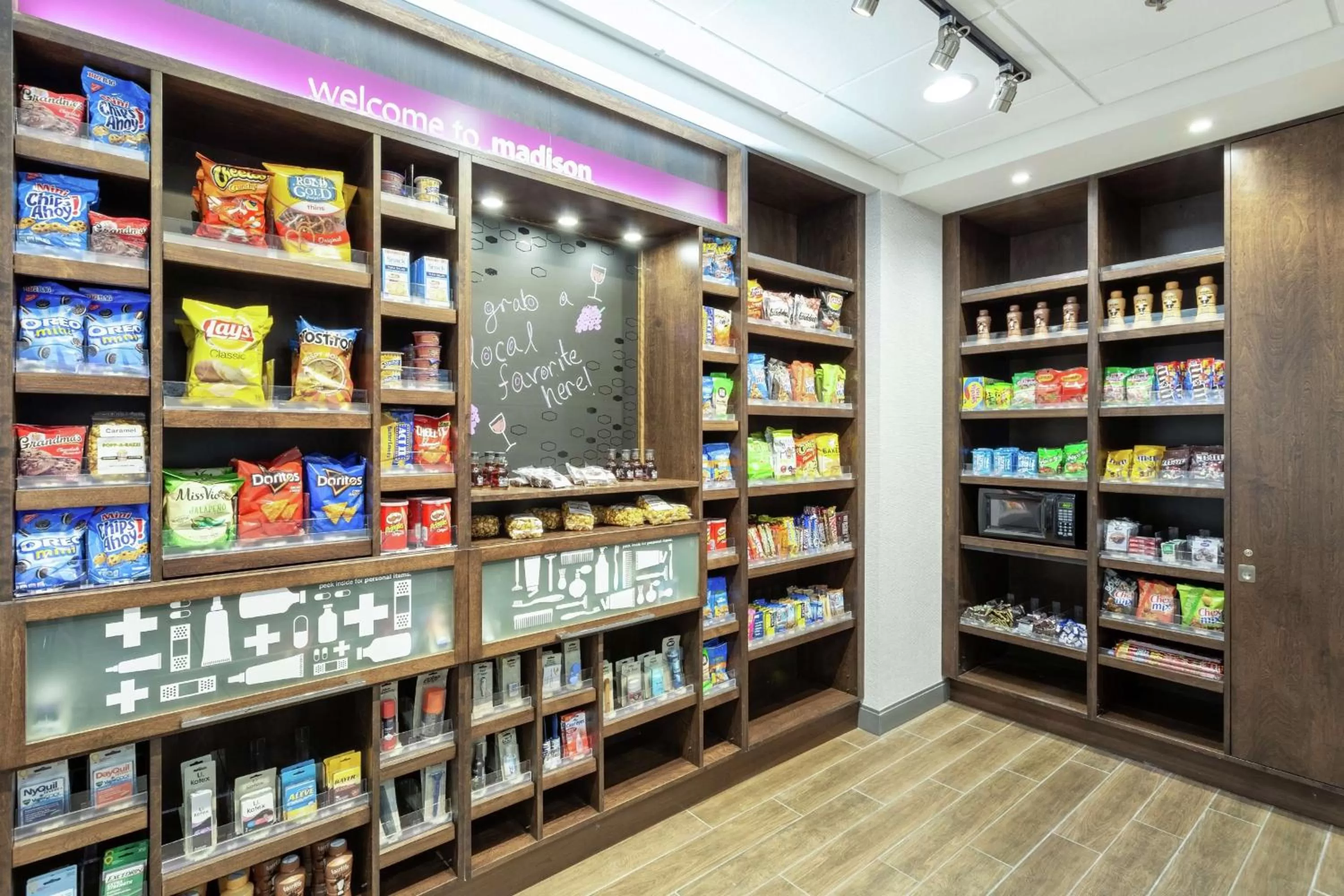 Restaurant/places to eat in Hampton Inn Madison, OH