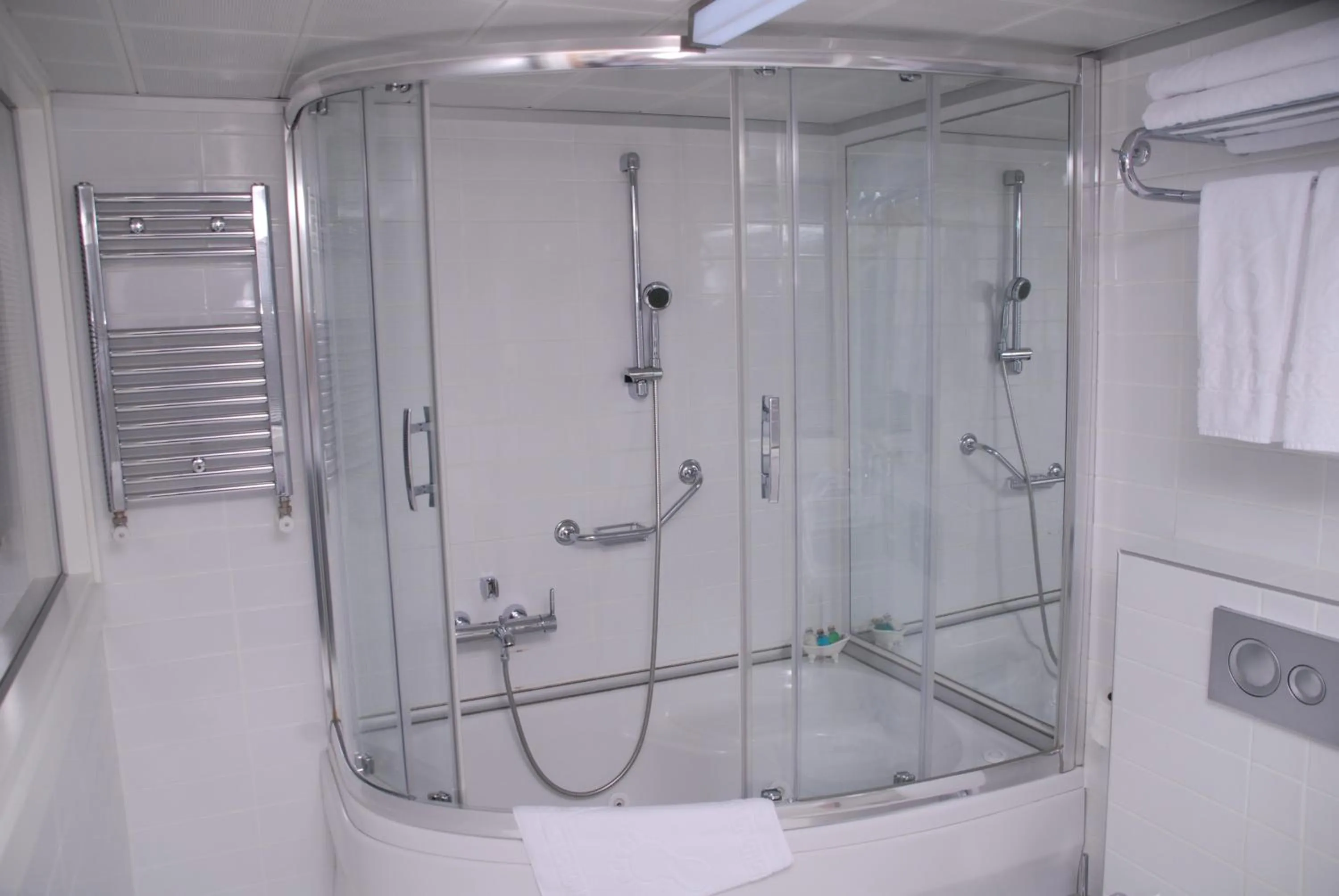 Bathroom in Oğlakcıoğlu Park Otel