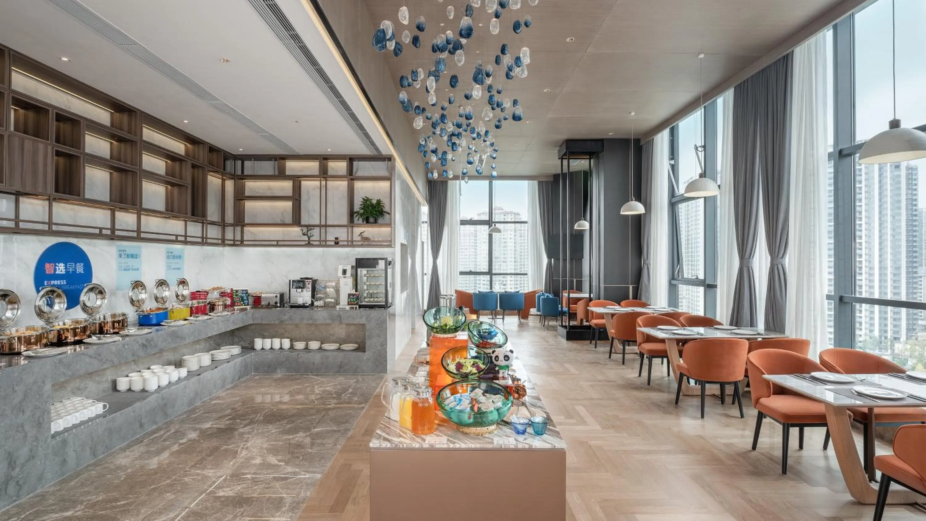 Restaurant/places to eat in Holiday Inn Express Chengdu Pidu by IHG