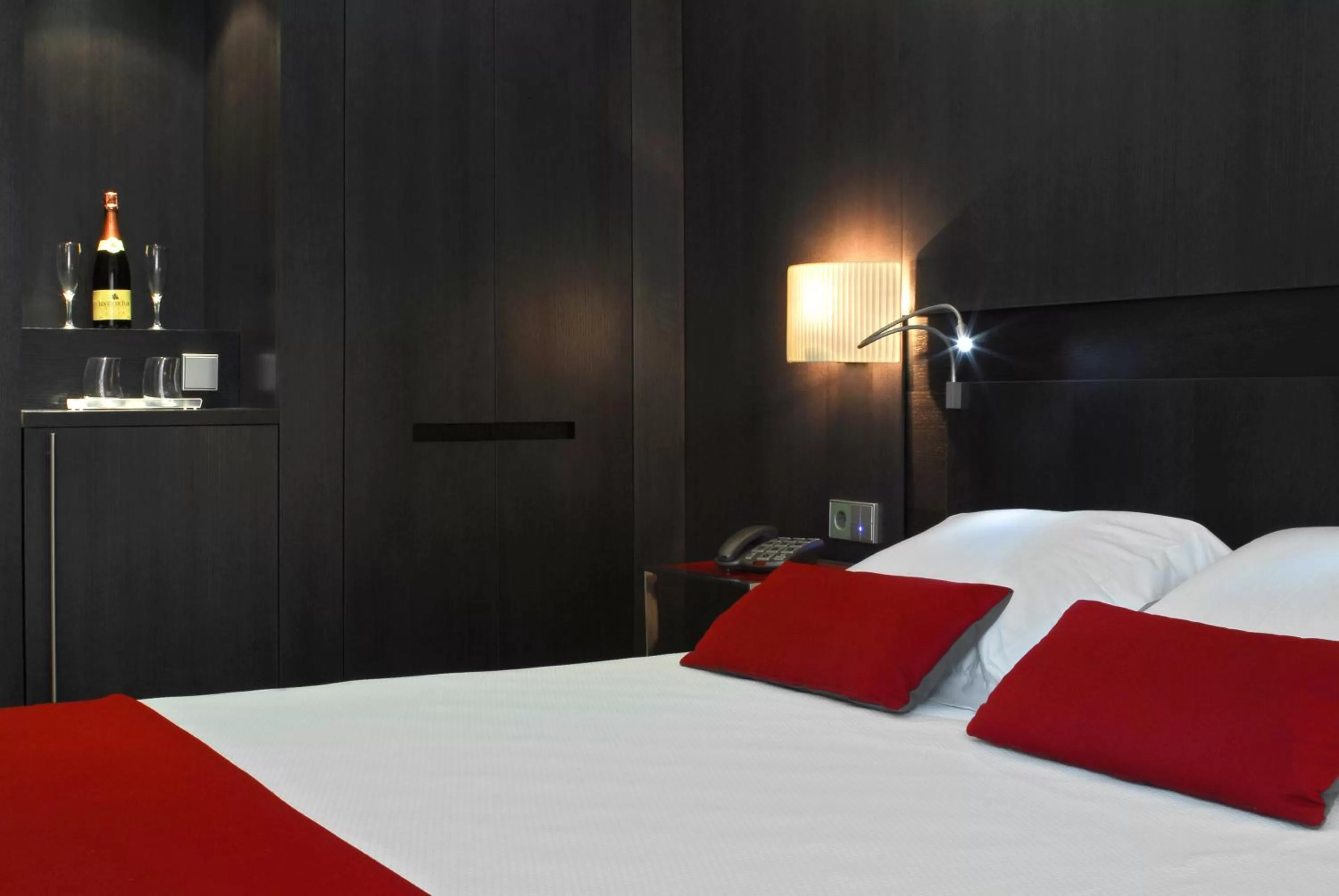 Bed in Grupotel Gran Via 678