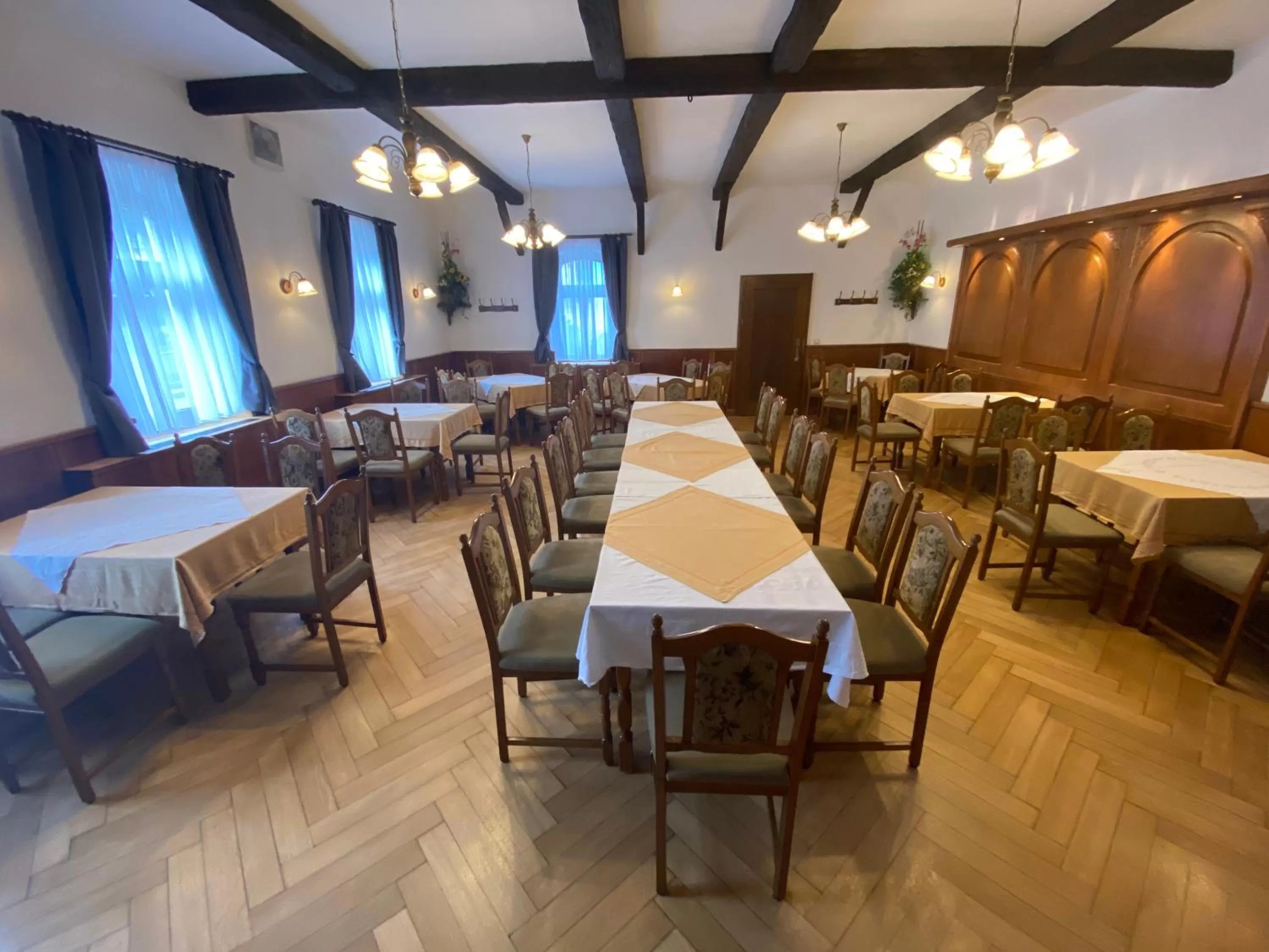 Restaurant/places to eat in Hotel Bielatal