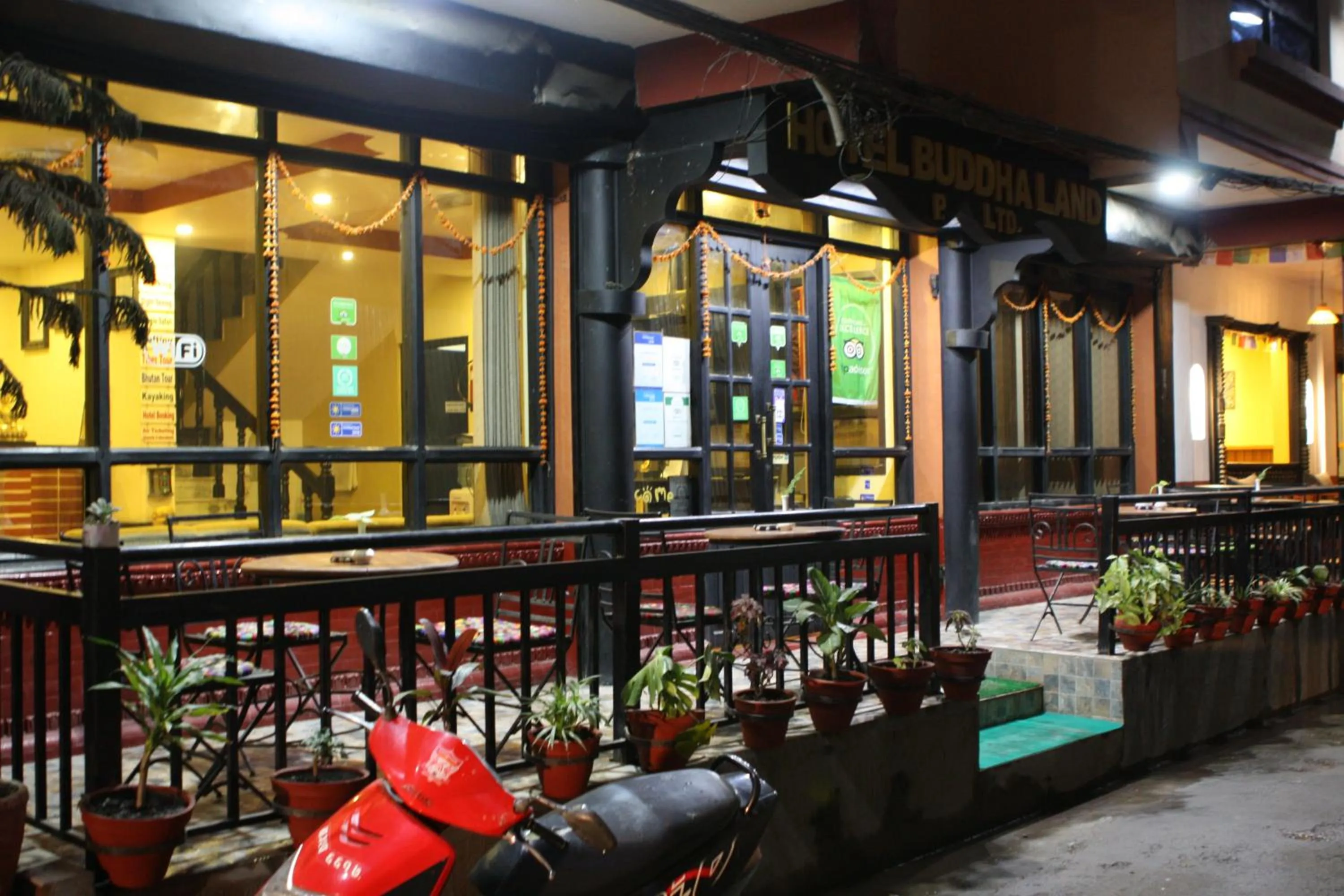 Facade/entrance in Hotel Buddha Land