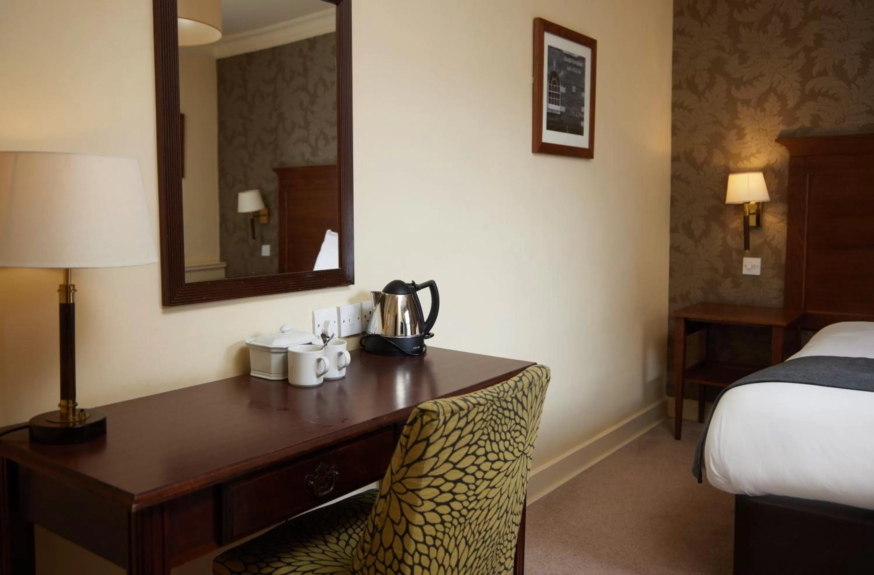 Coffee/tea facilities, Bed in Bell by Greene King Inns