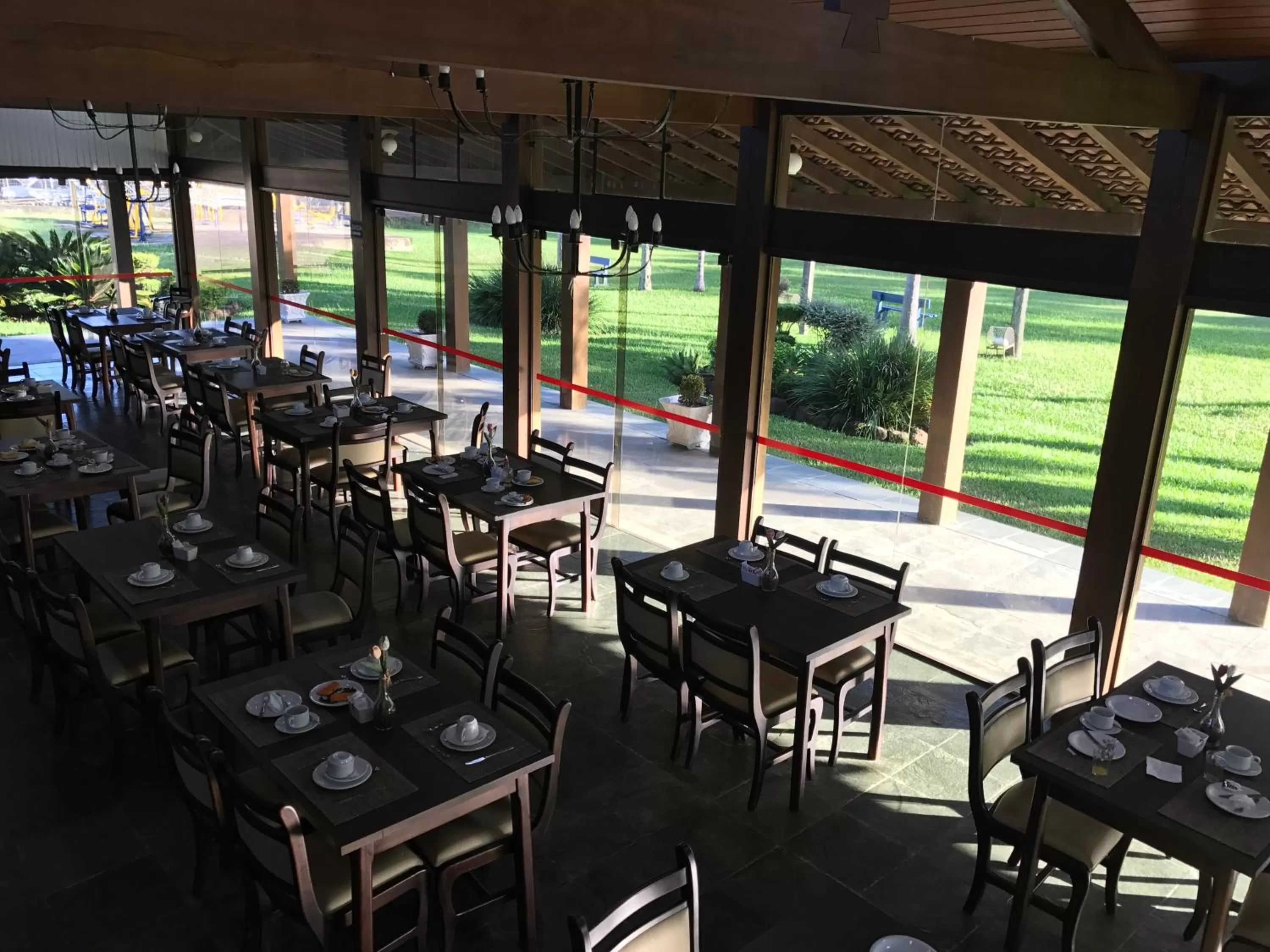 Restaurant/places to eat in Hotel Texacao do Cavera