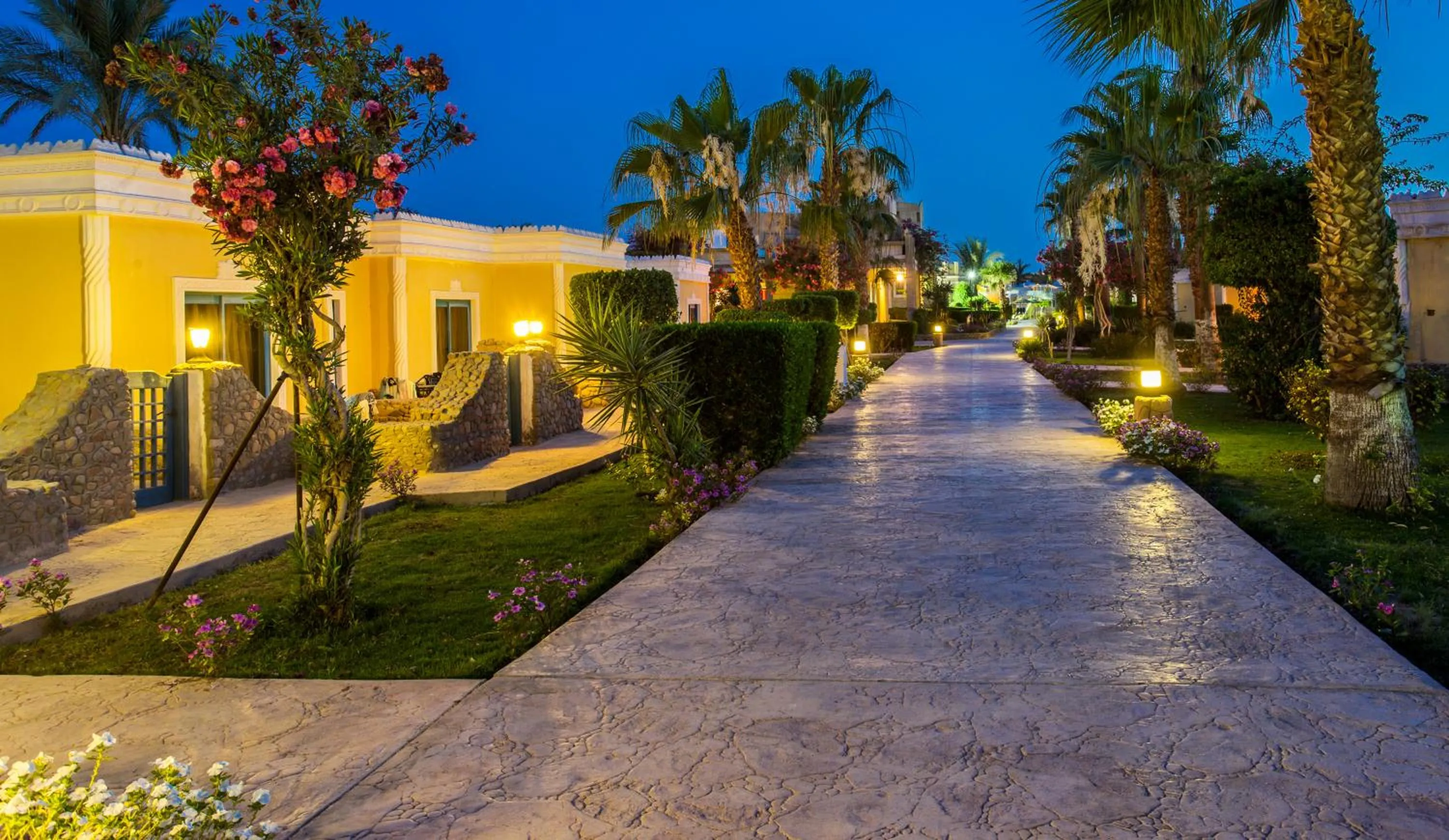 Garden view in Mirage Bay Resort & Aqua Park