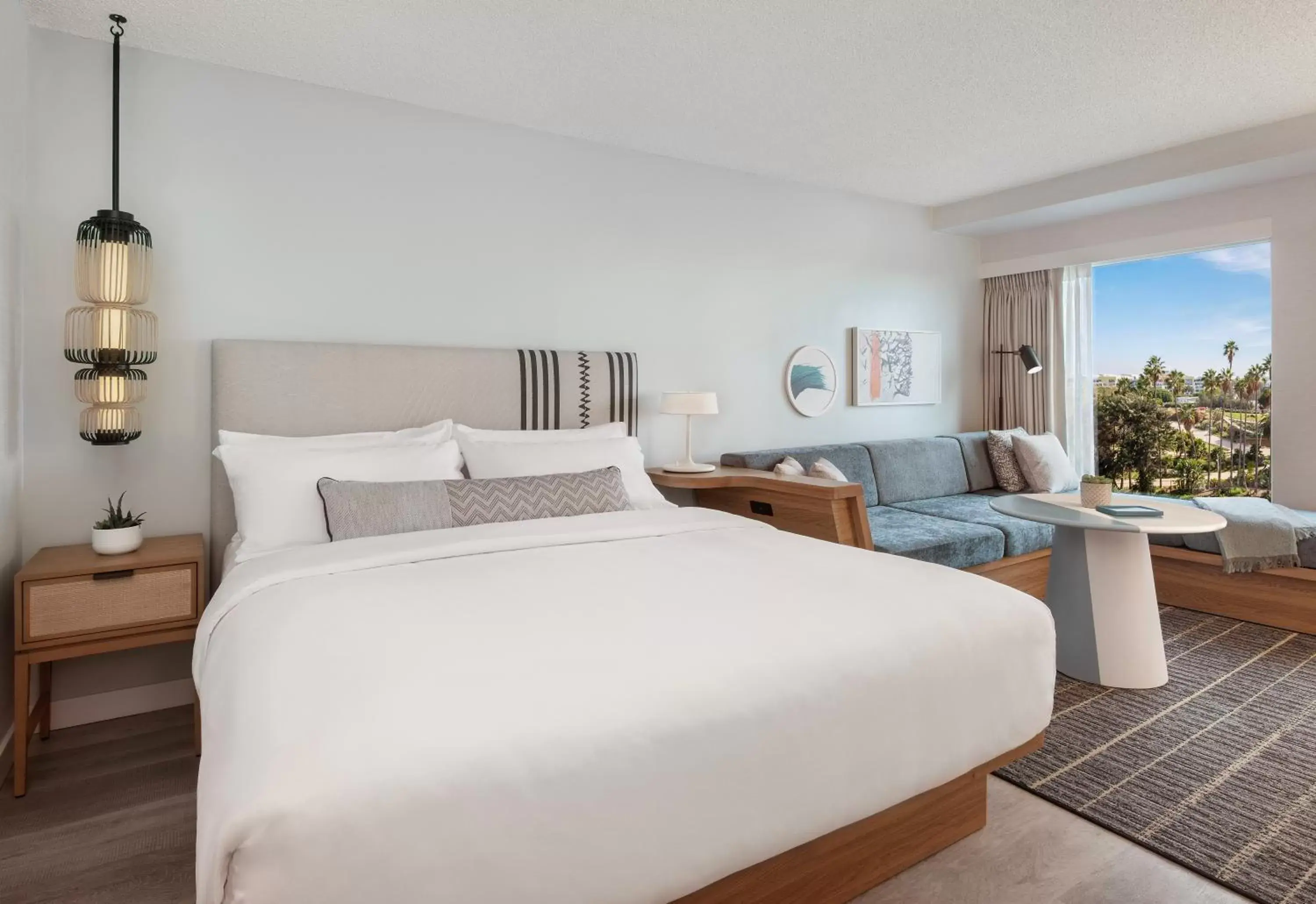 Standard King Room in The Pierside Santa Monica Standard King Room in The Pierside Santa Monica