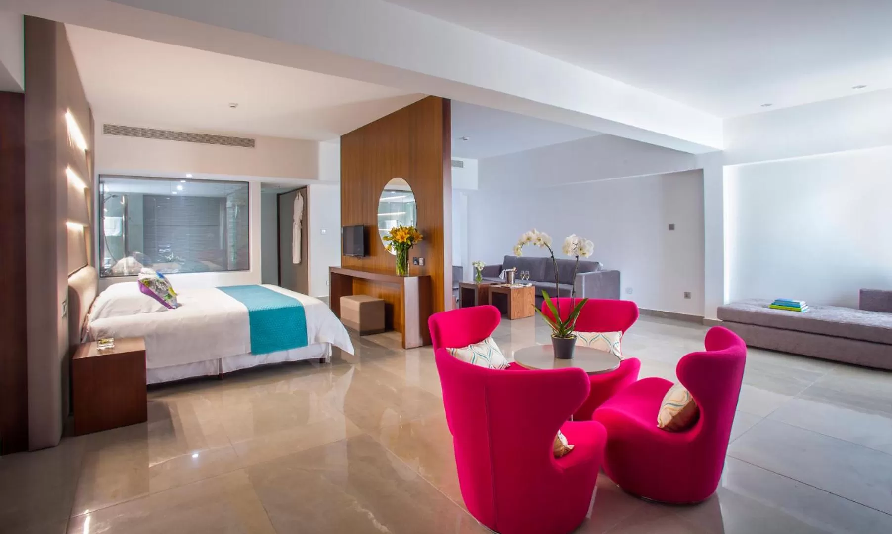 Photo of the whole room, Bed in King Evelthon Beach Hotel & Resort