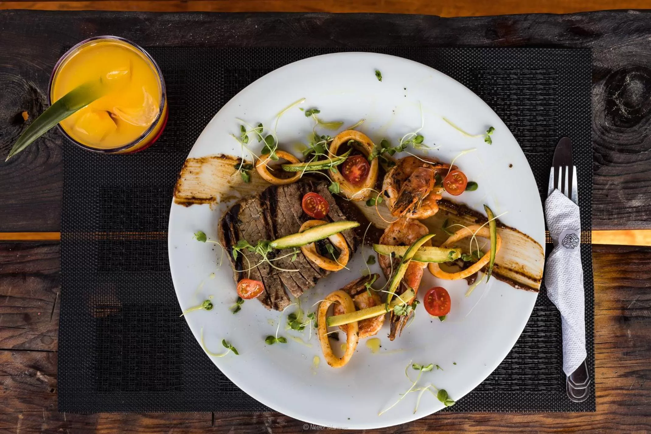 Restaurant/places to eat, Food in Cabane Container Boutique Hotel