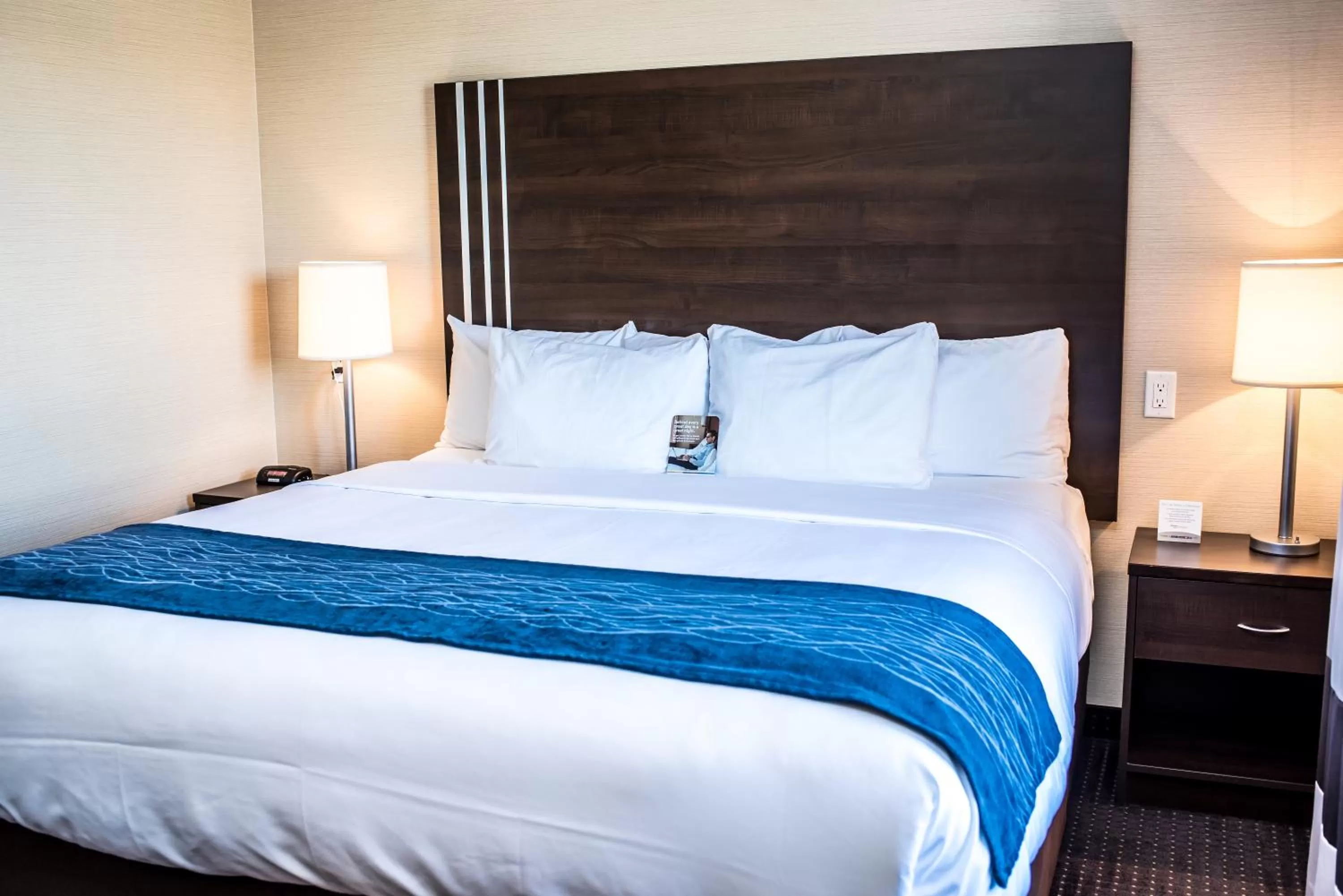 Bed in Comfort Inn & Suites