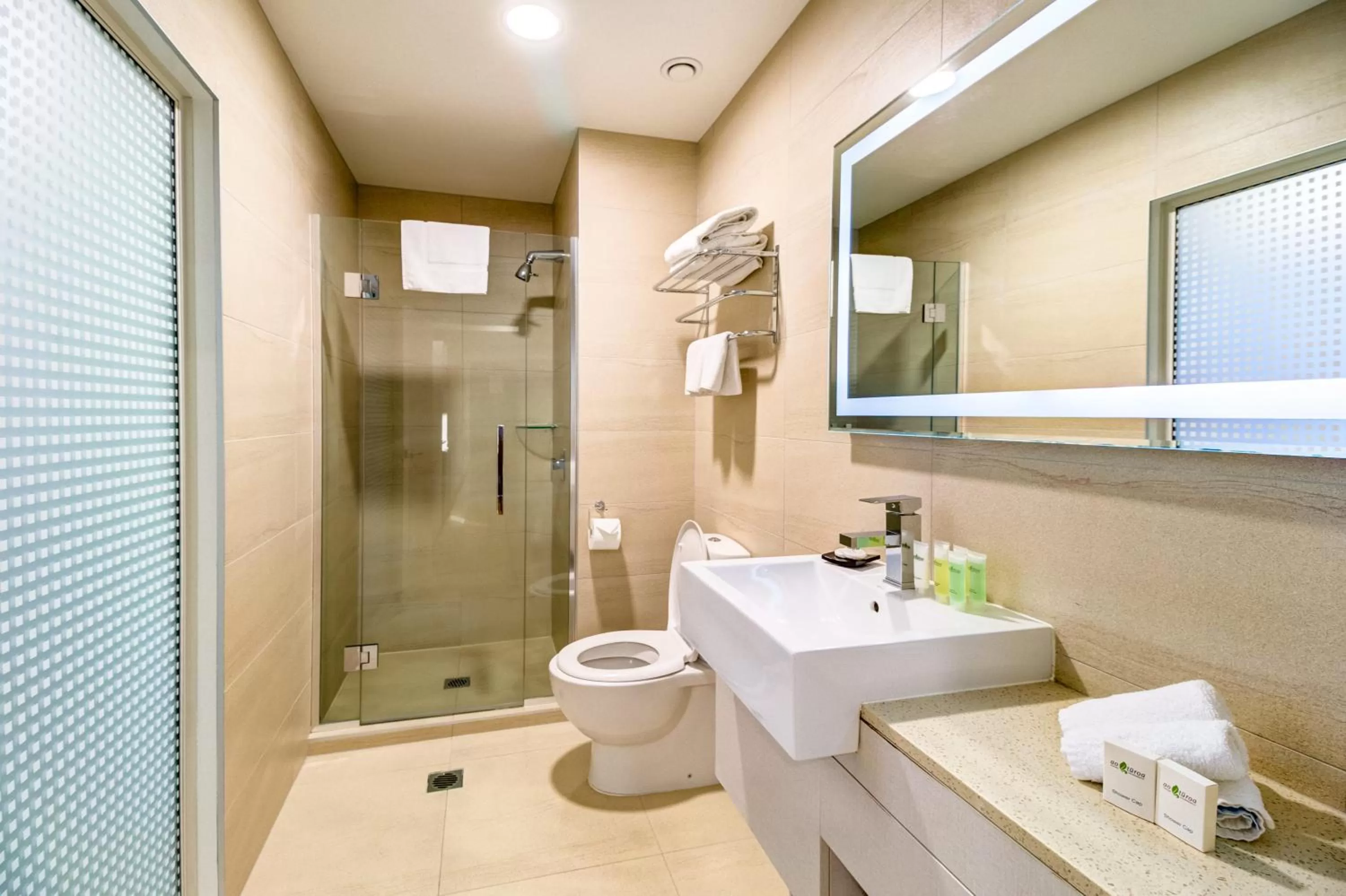 Shower in VR Queen Street Hotel & Suites