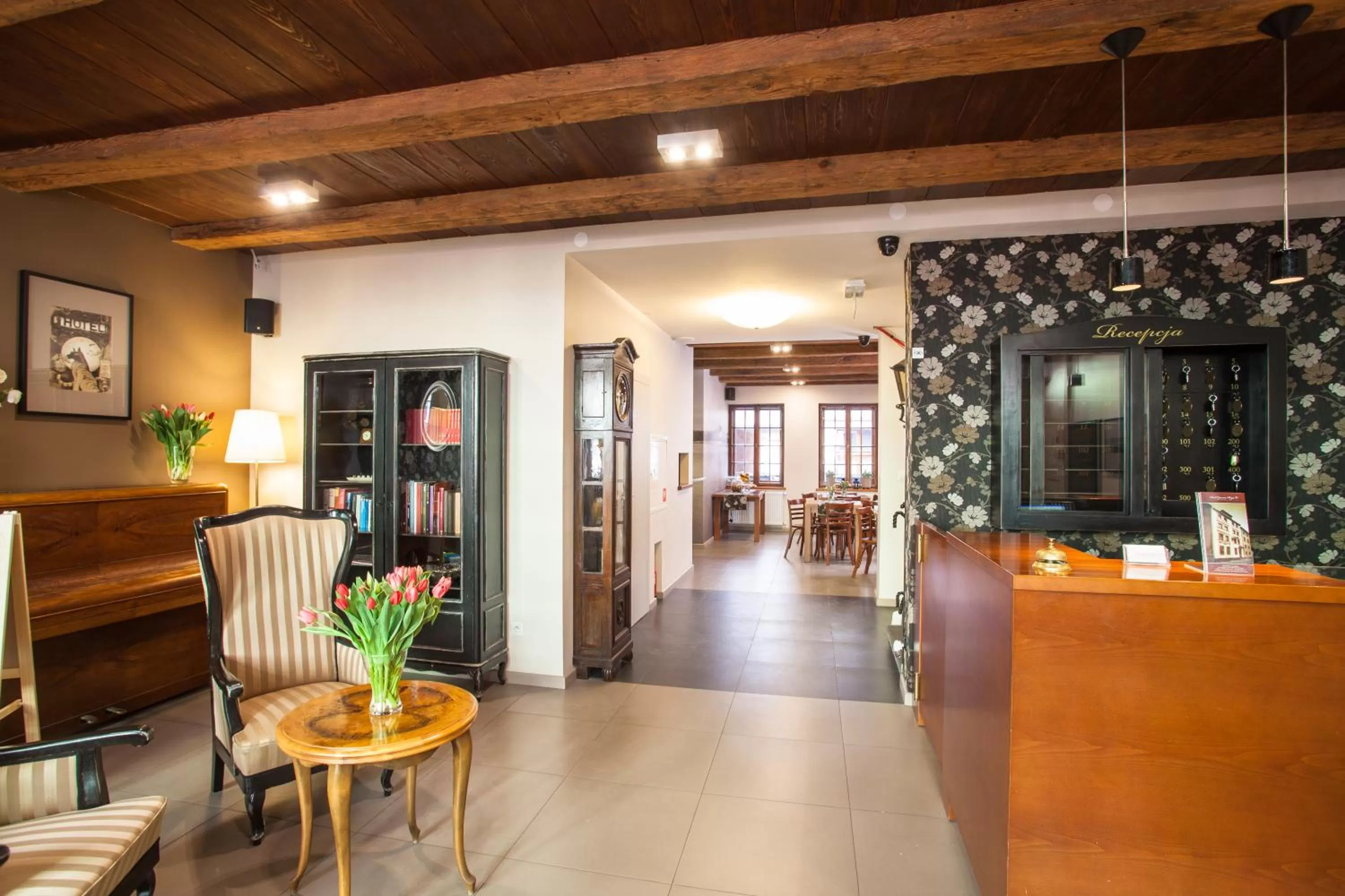 Lobby or reception in Hotel Czarna Róża