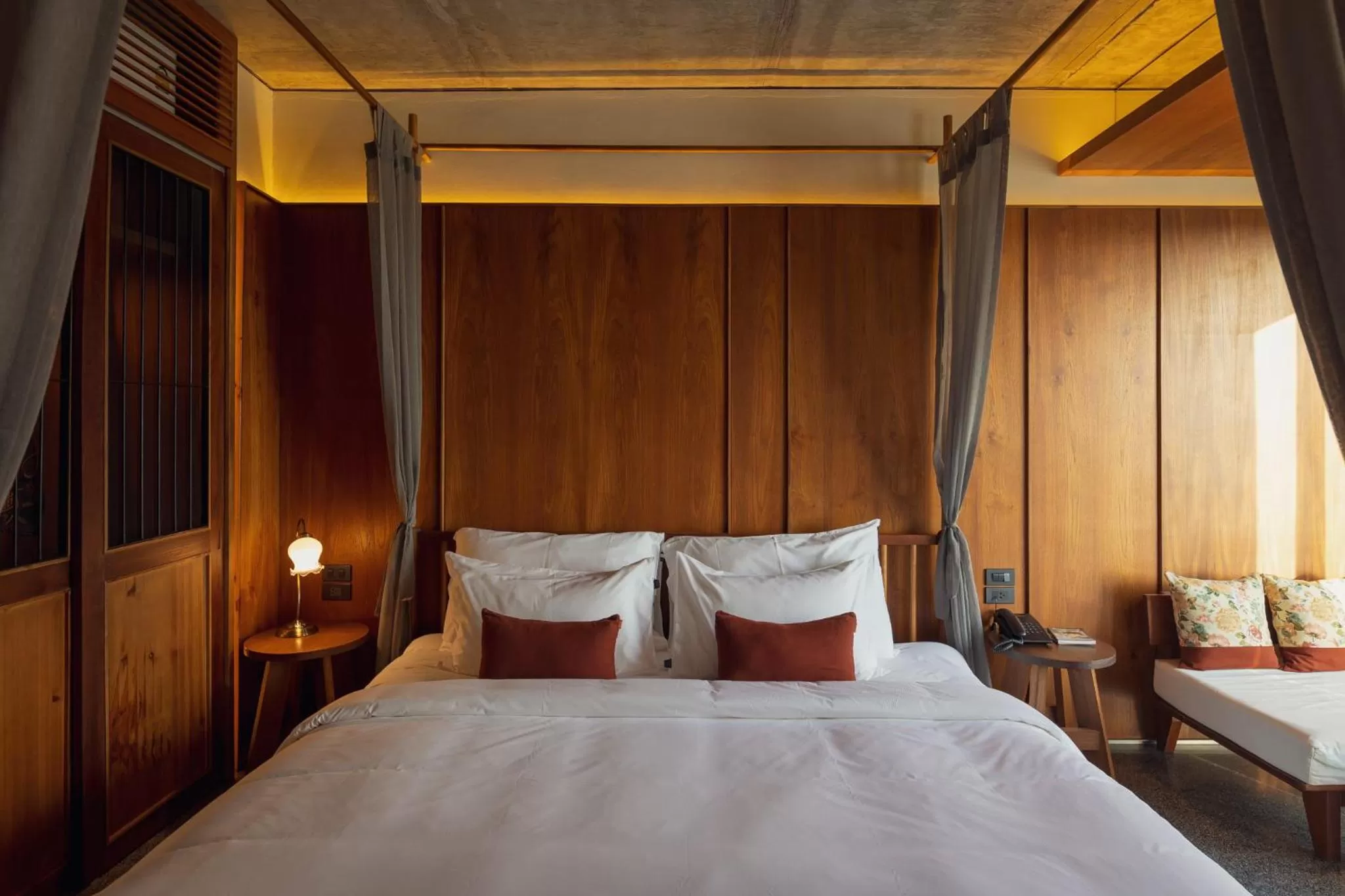 Bed in Hotel Gahn Khao Lak