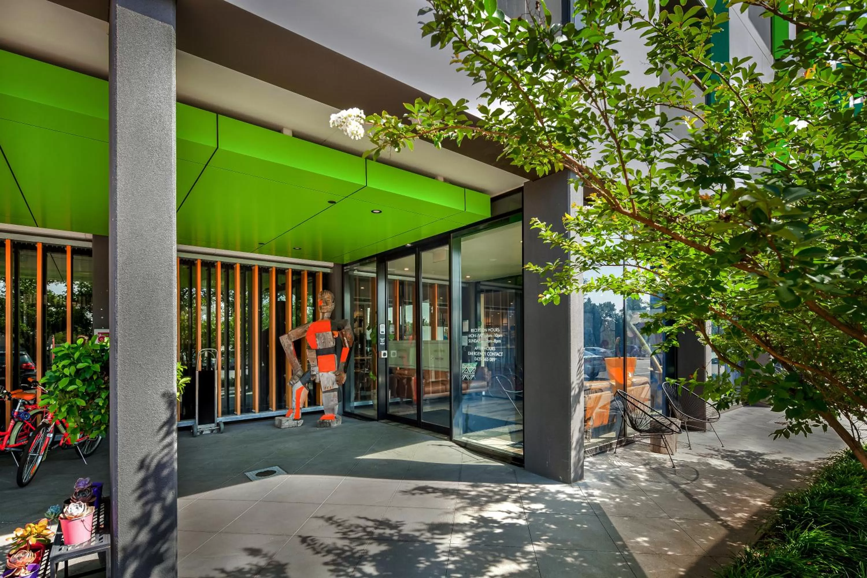 Facade/entrance in Mercure Bendigo Schaller