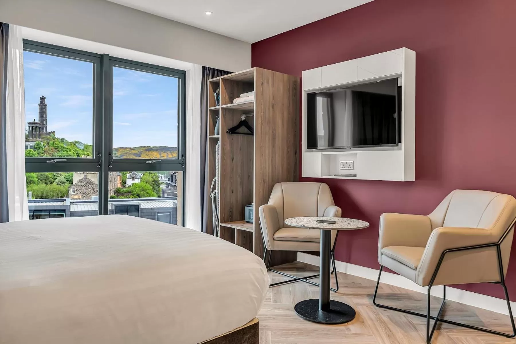 TV and multimedia, Bed in Roomzzz Edinburgh