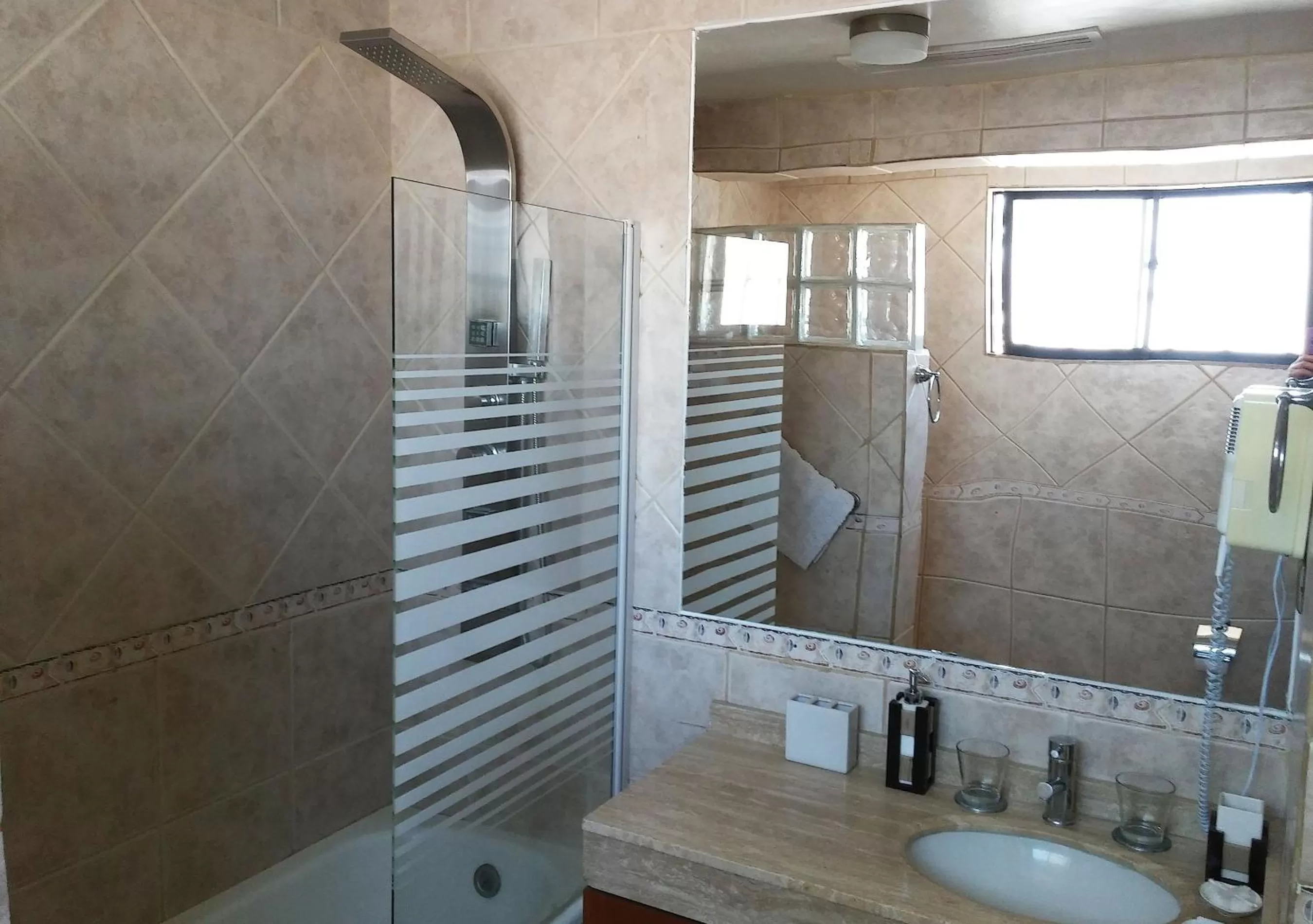 Decorative detail, Bathroom in Atankalama