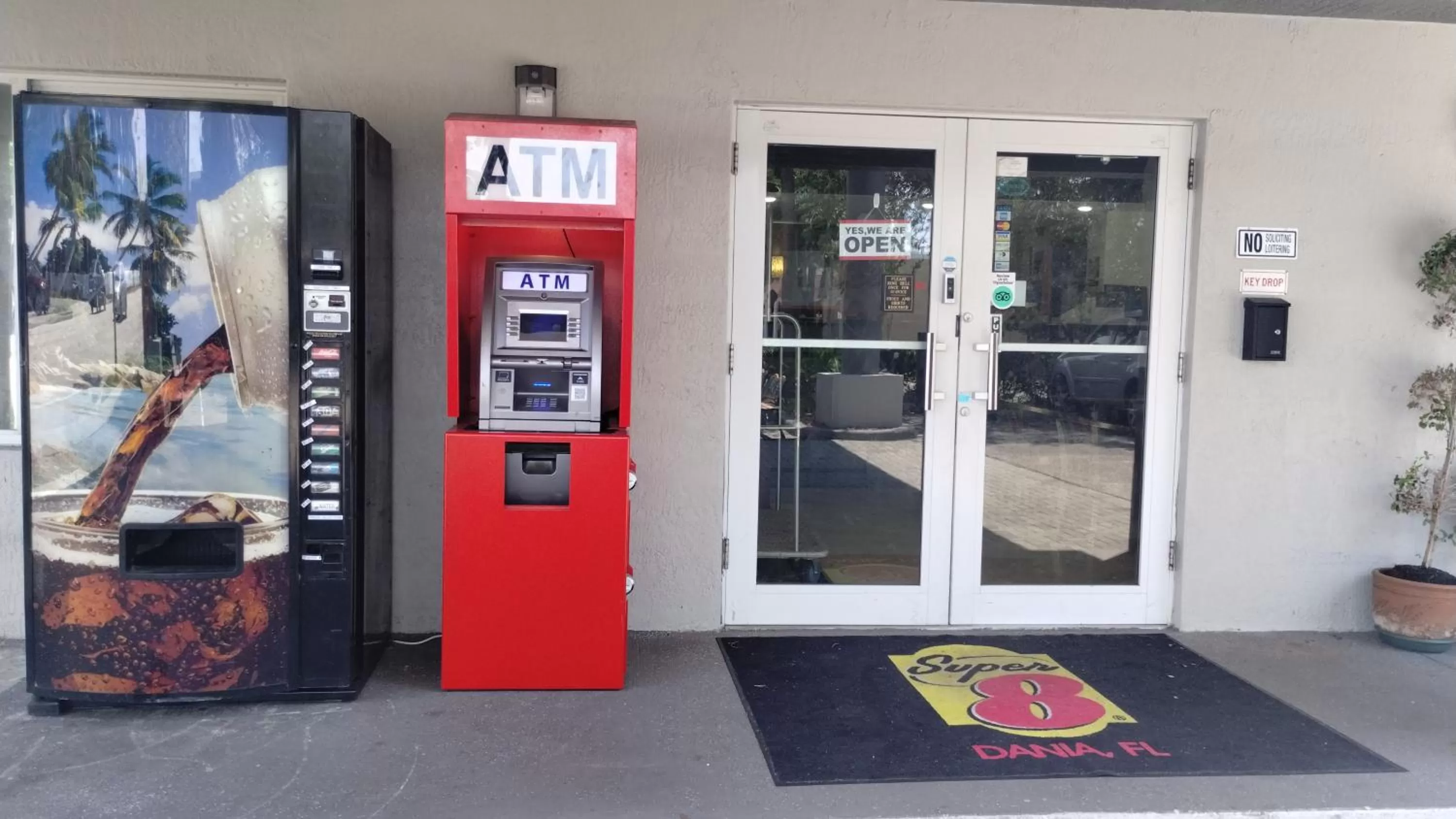 Property building in Super 8 Motel by Wyndham near Fort Lauderdale Arpt