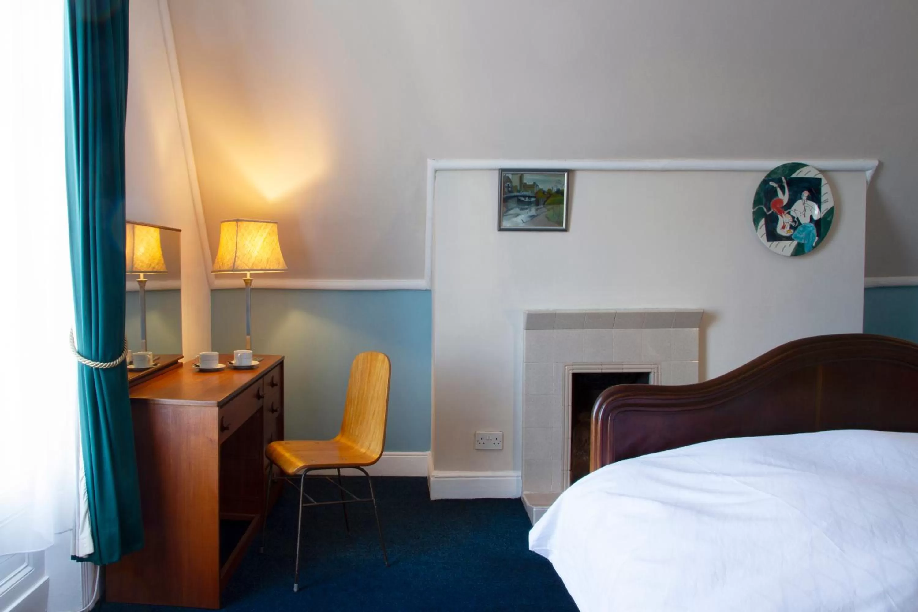 Coffee/tea facilities, Bed in Square Tree House