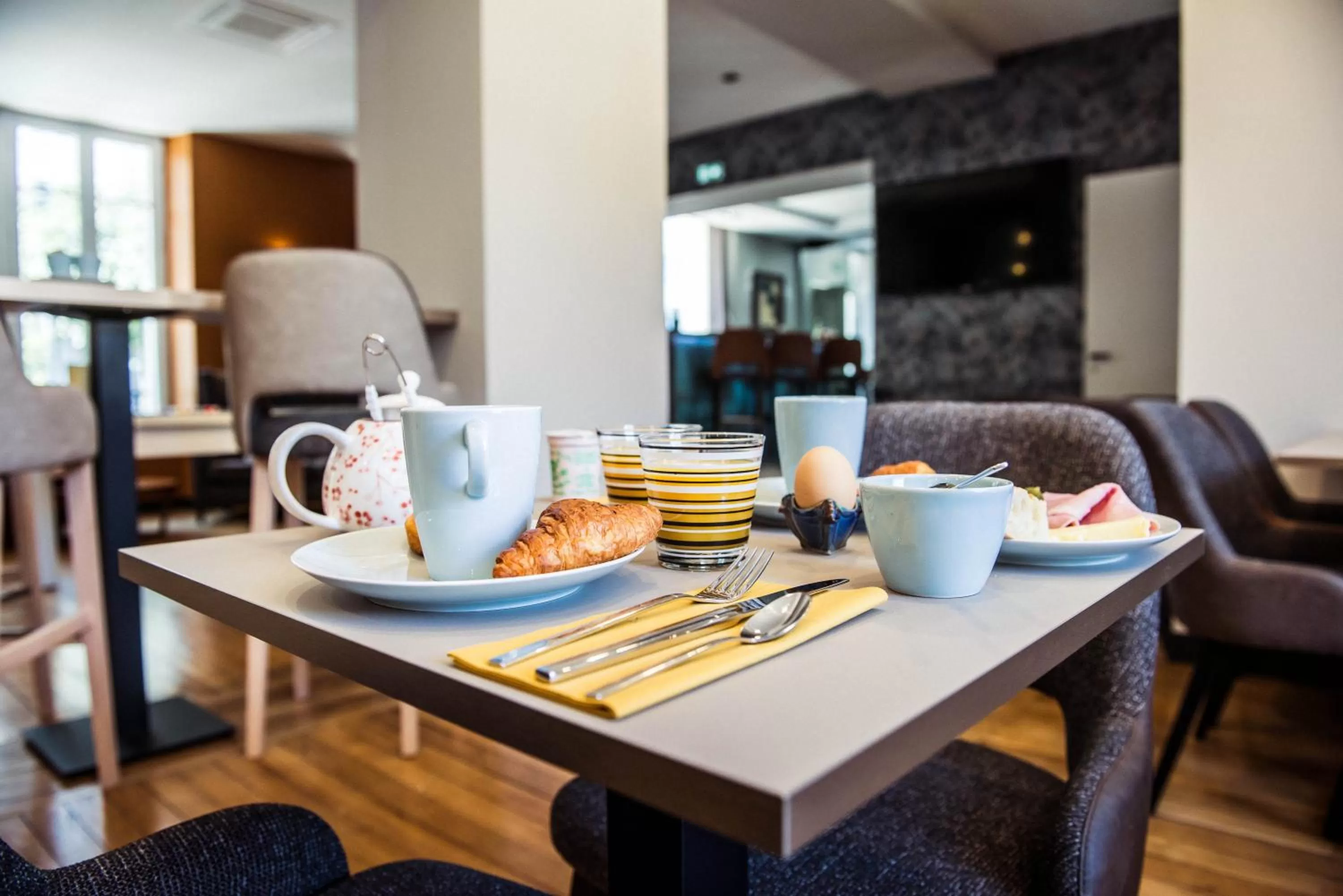 Breakfast in Logis Villa C Hôtel