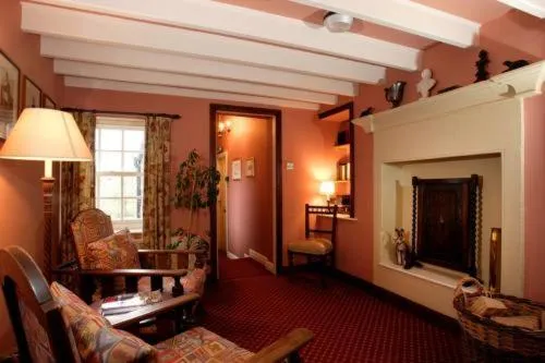 Communal lounge/ TV room in Duke Of Wellington Inn