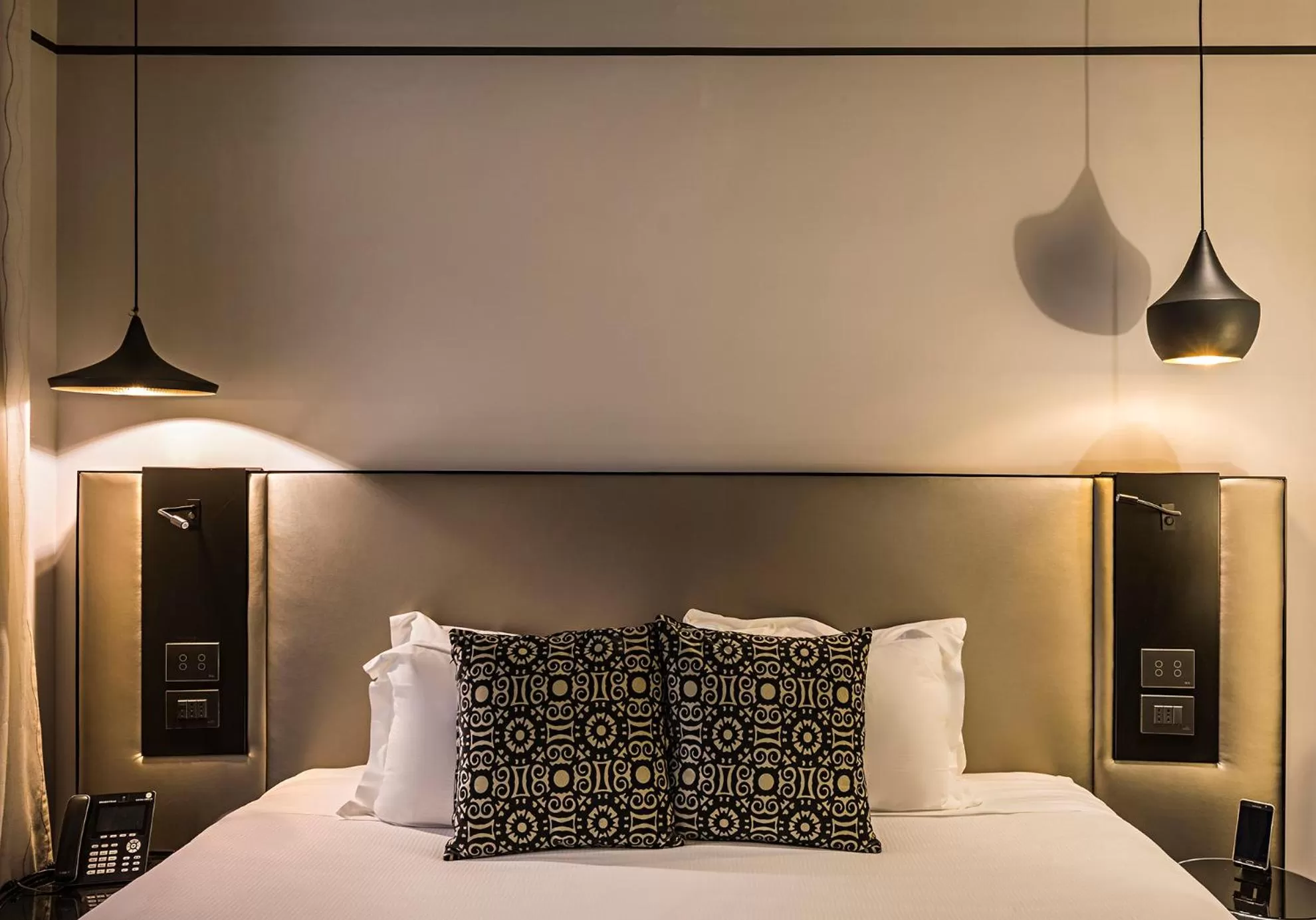 Bed in Corso 281 Luxury Suites