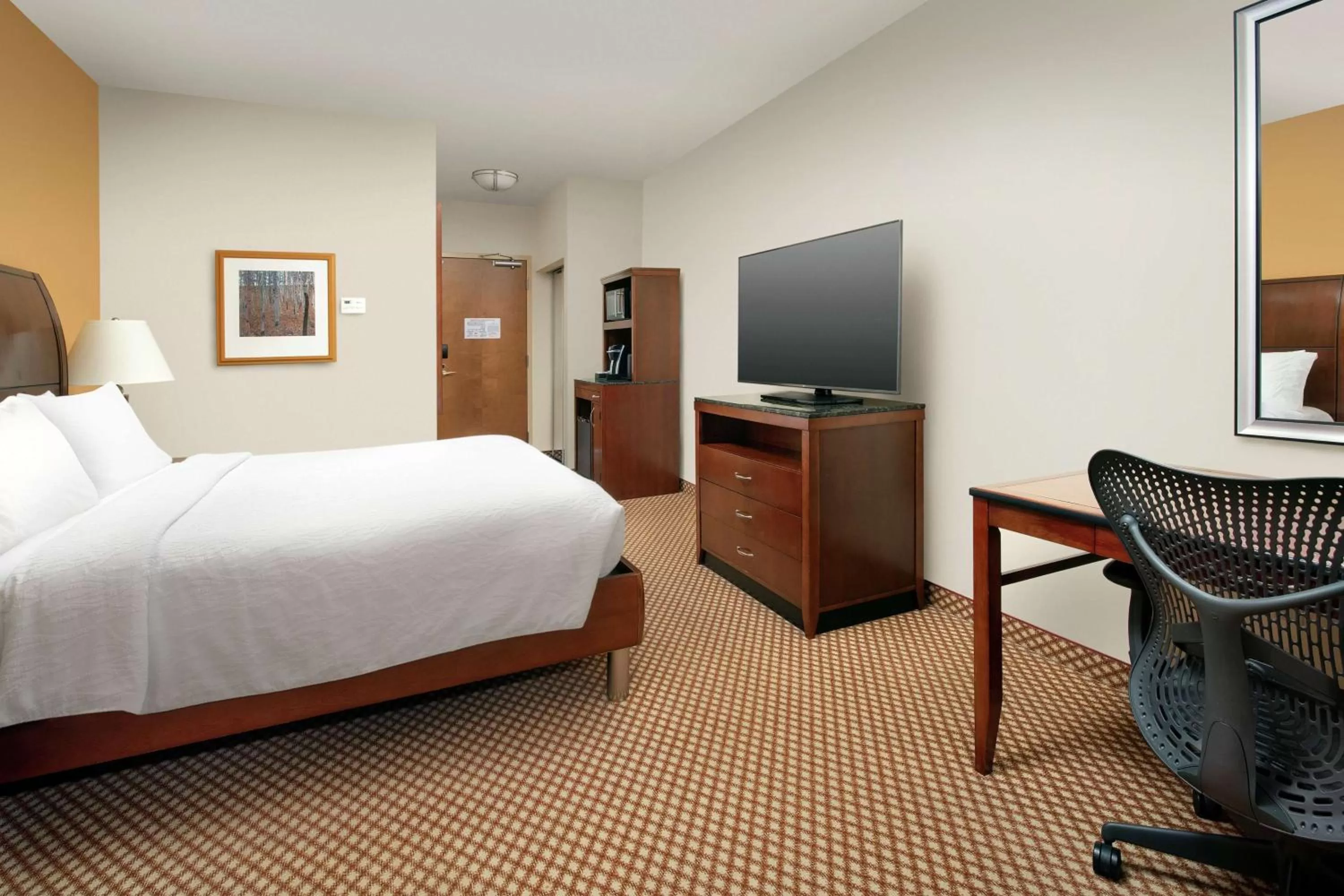 Bedroom, Bed in Hilton Garden Inn Odessa