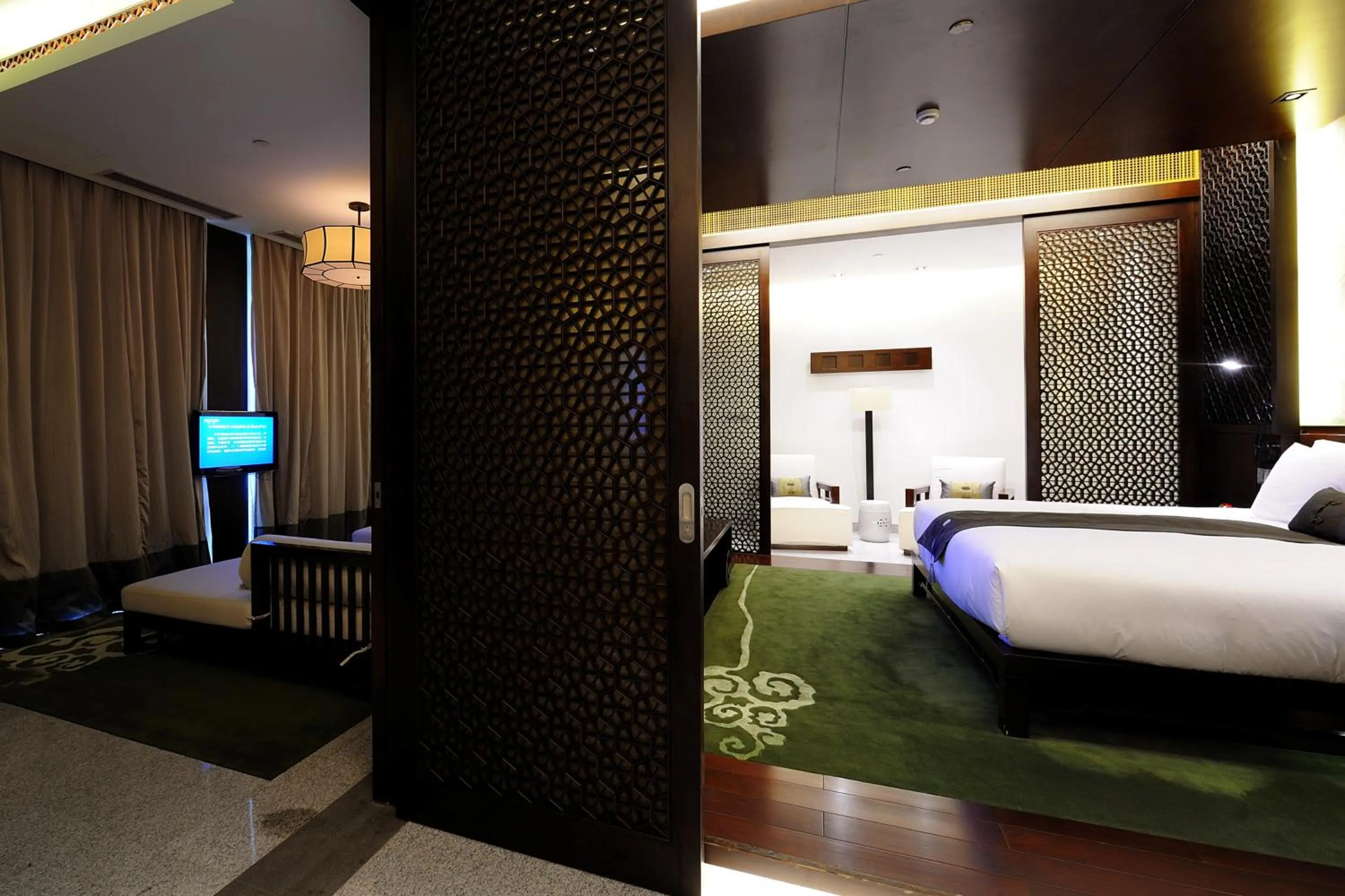 Bed in Banyan Tree Hangzhou