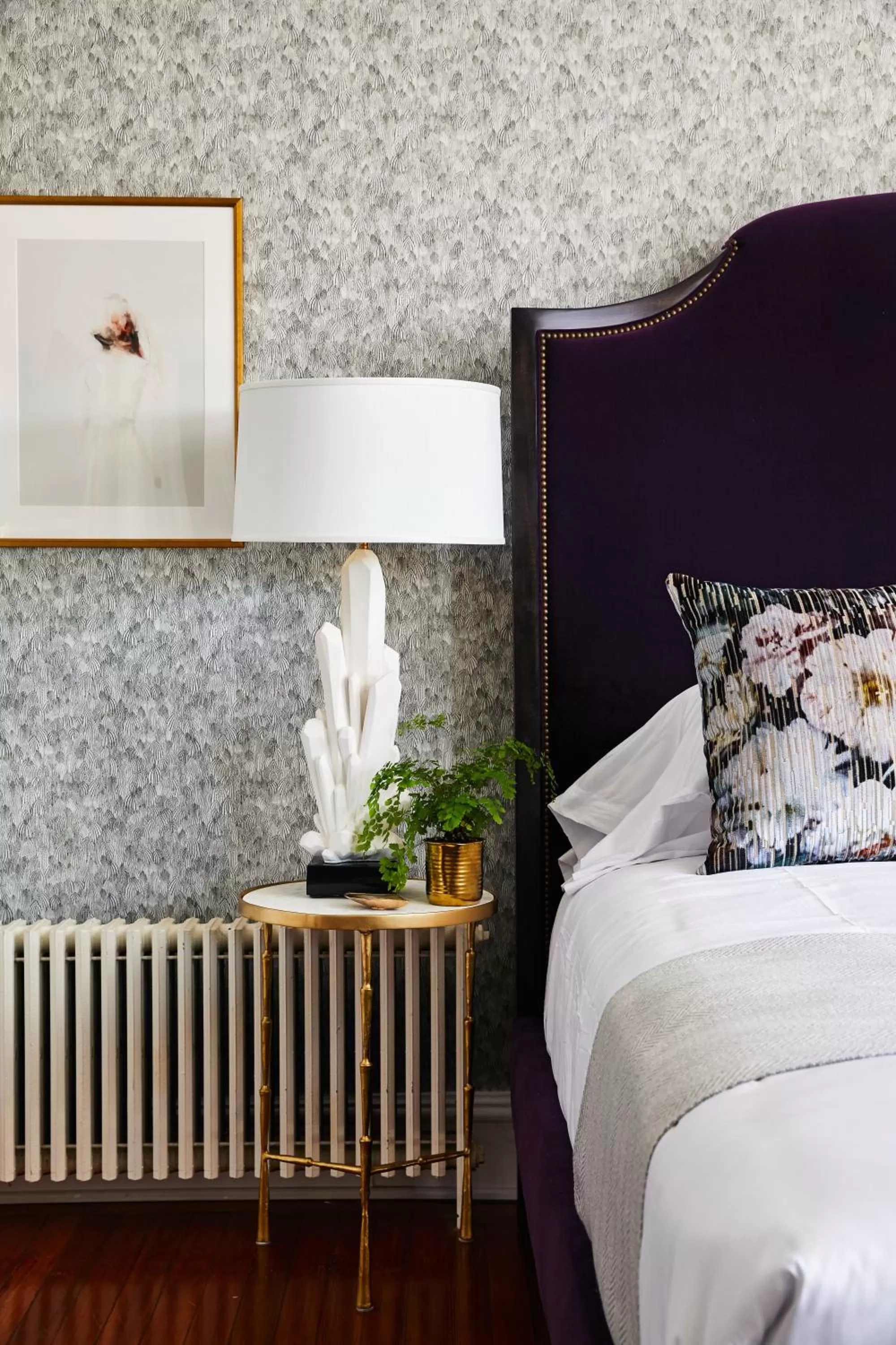 Decorative detail, Bed in The Cliffside Inn