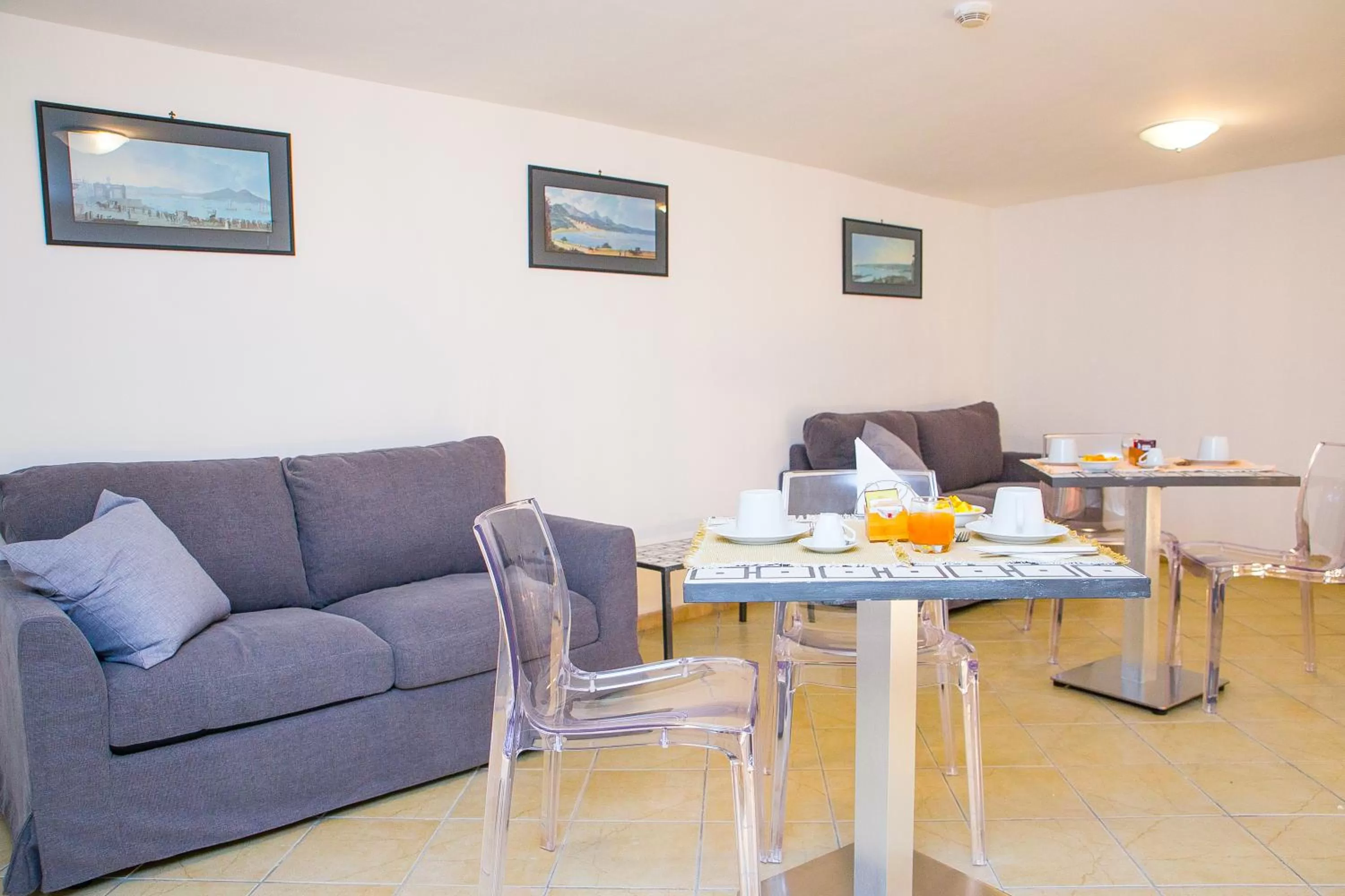 Restaurant/places to eat in Hotel Rivoli Sorrento