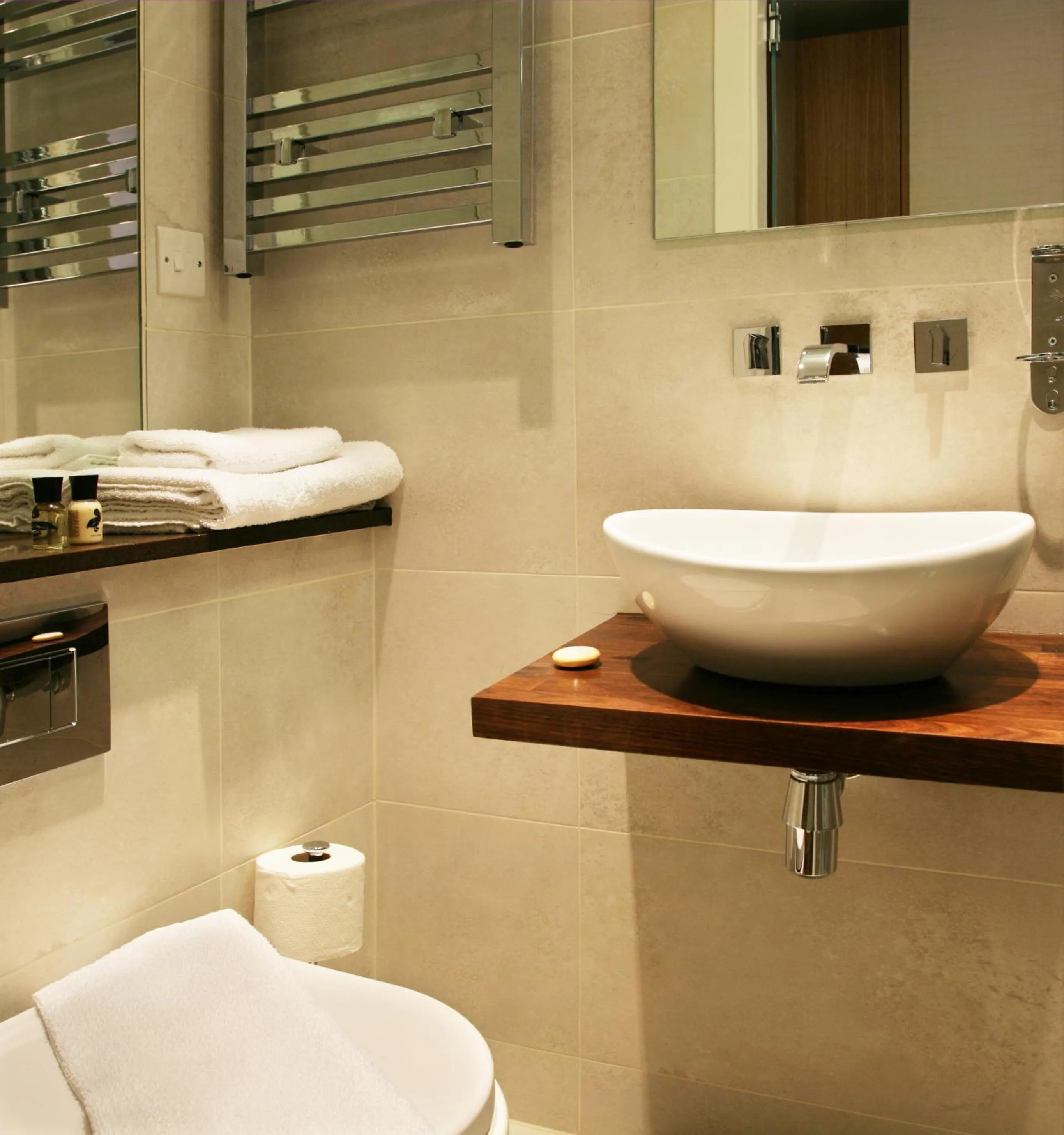 Bathroom in The Jade