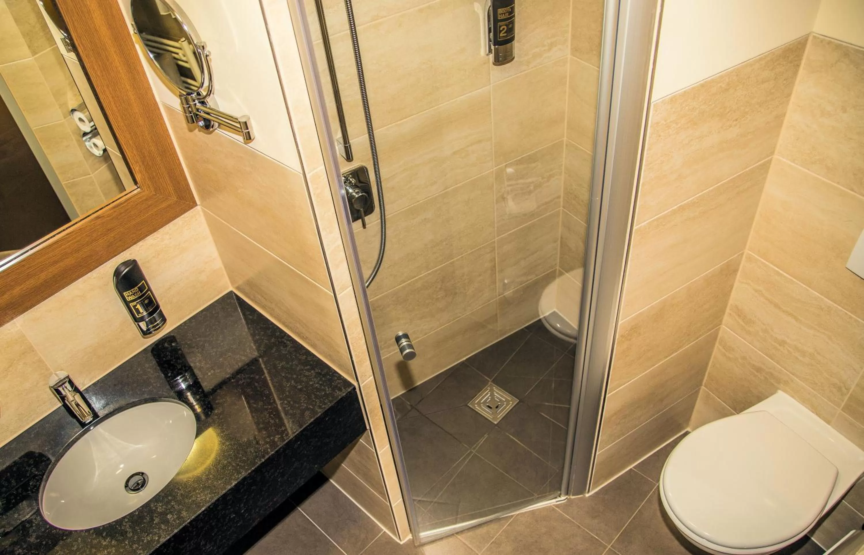 Bathroom in Hotel Blauer Engel