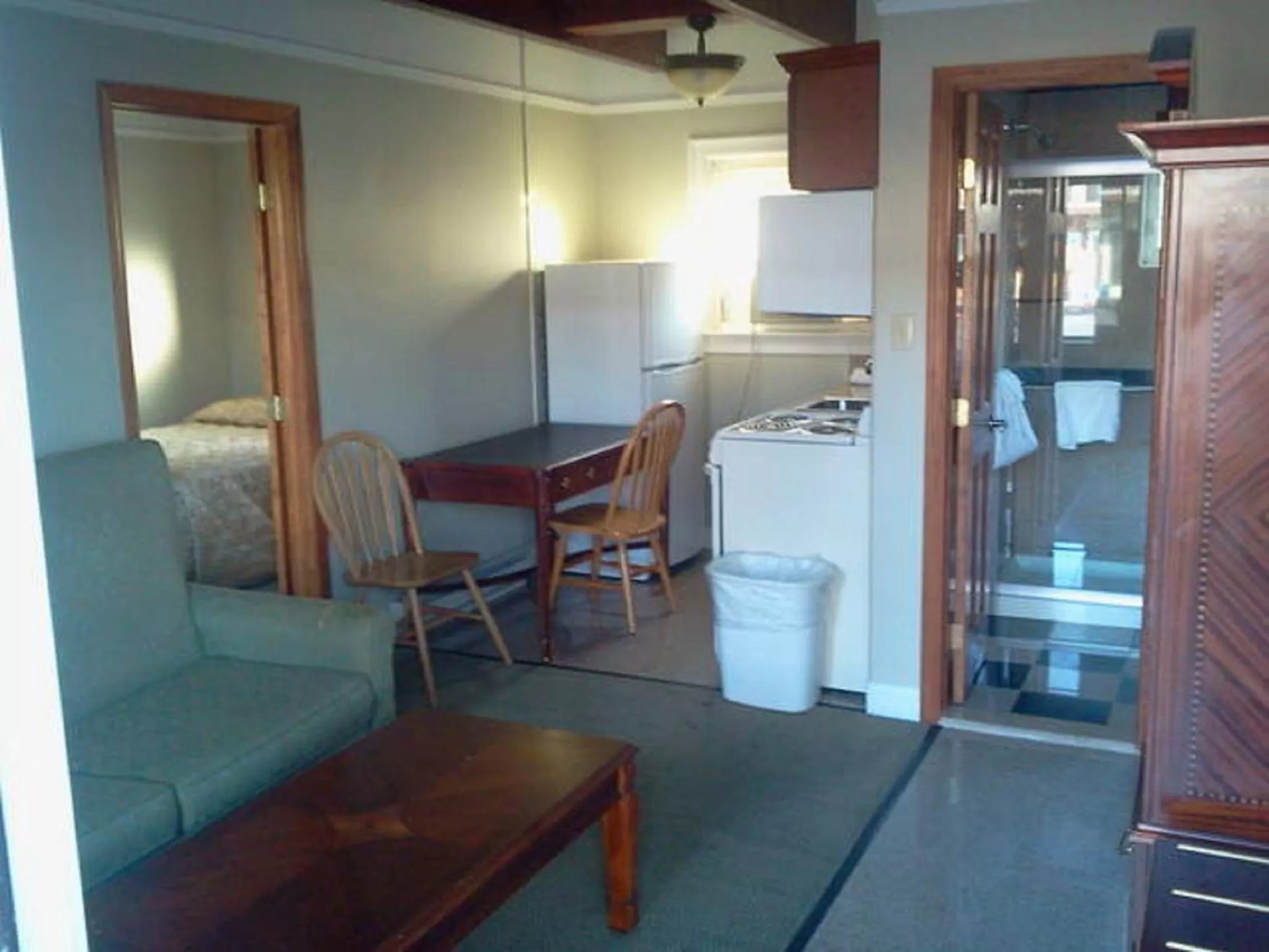 Kitchen or kitchenette in Golden Gate Lodging
