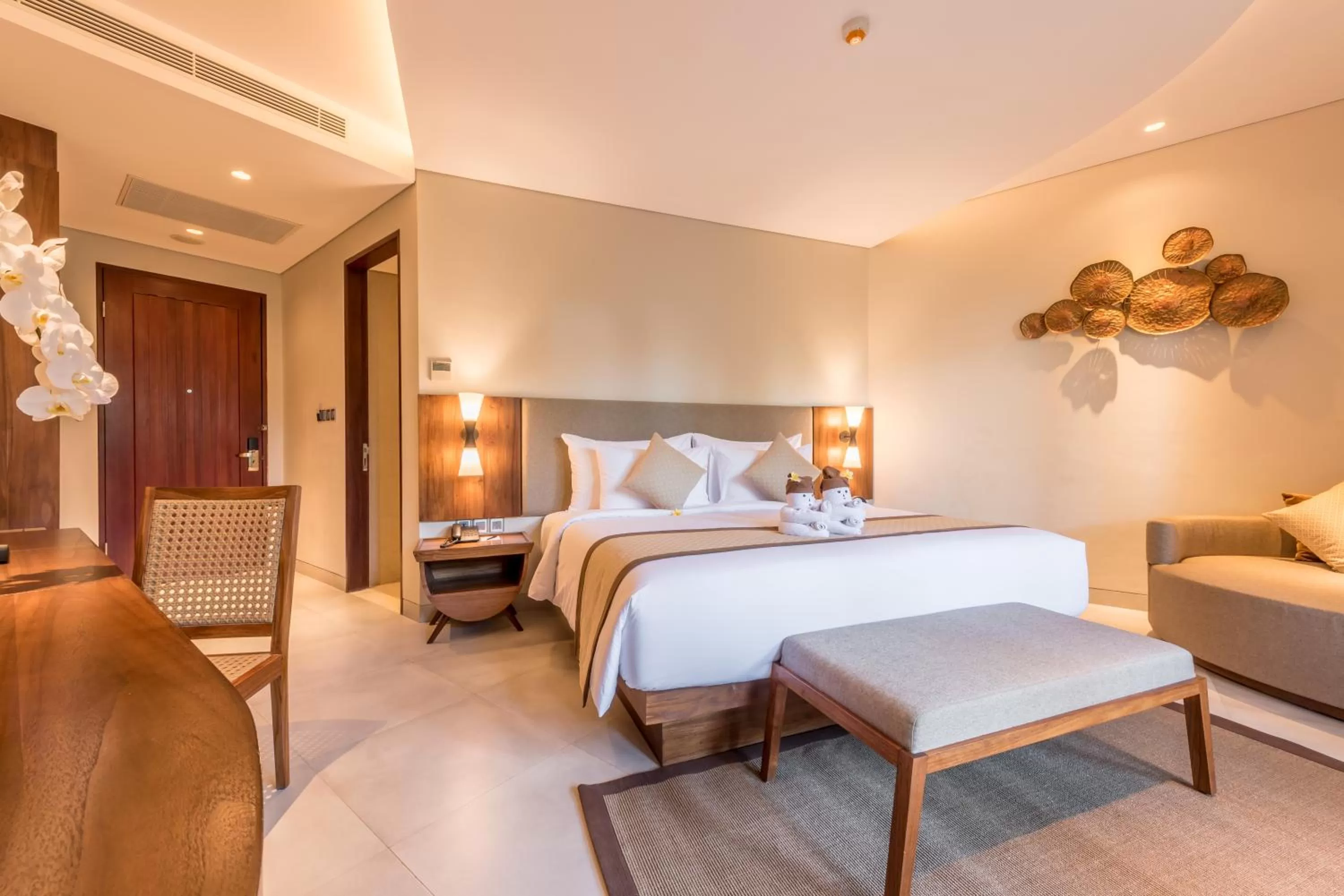 Photo of the whole room, Bed in tanadewa Resort Ubud Bali by Cross Collection
