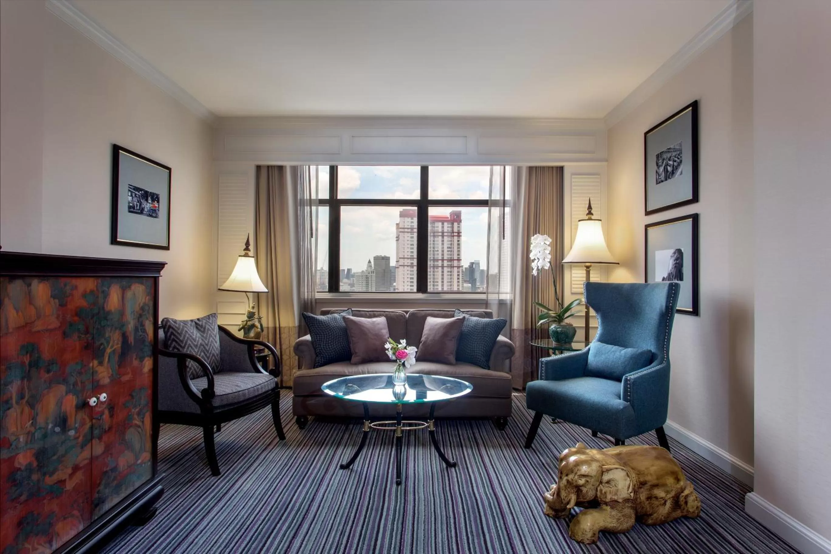 Living room in The Sukosol Hotel